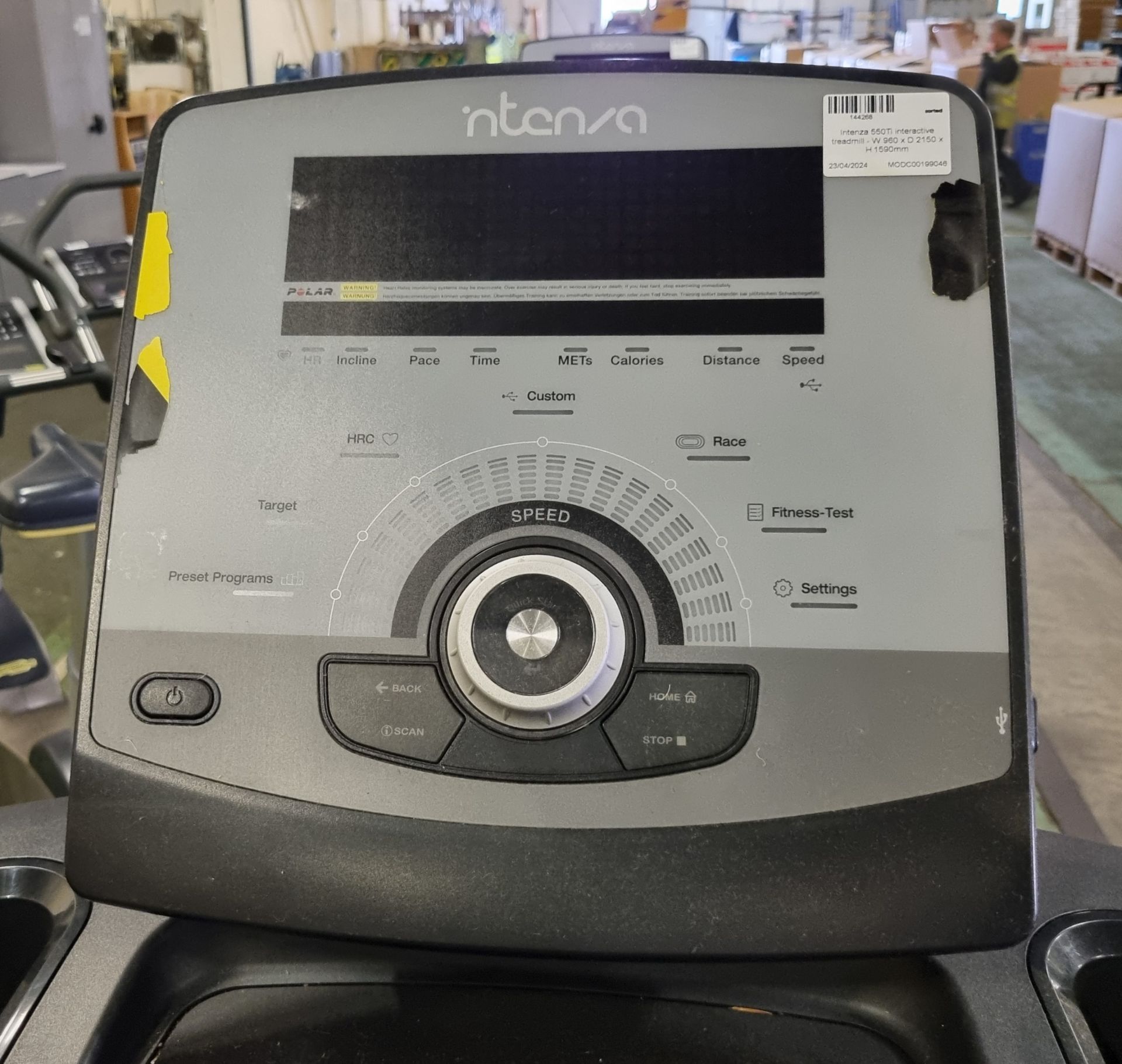Intenza 550Ti interactive treadmill - W 960 x D 2150 x H 1590mm - Image 3 of 5