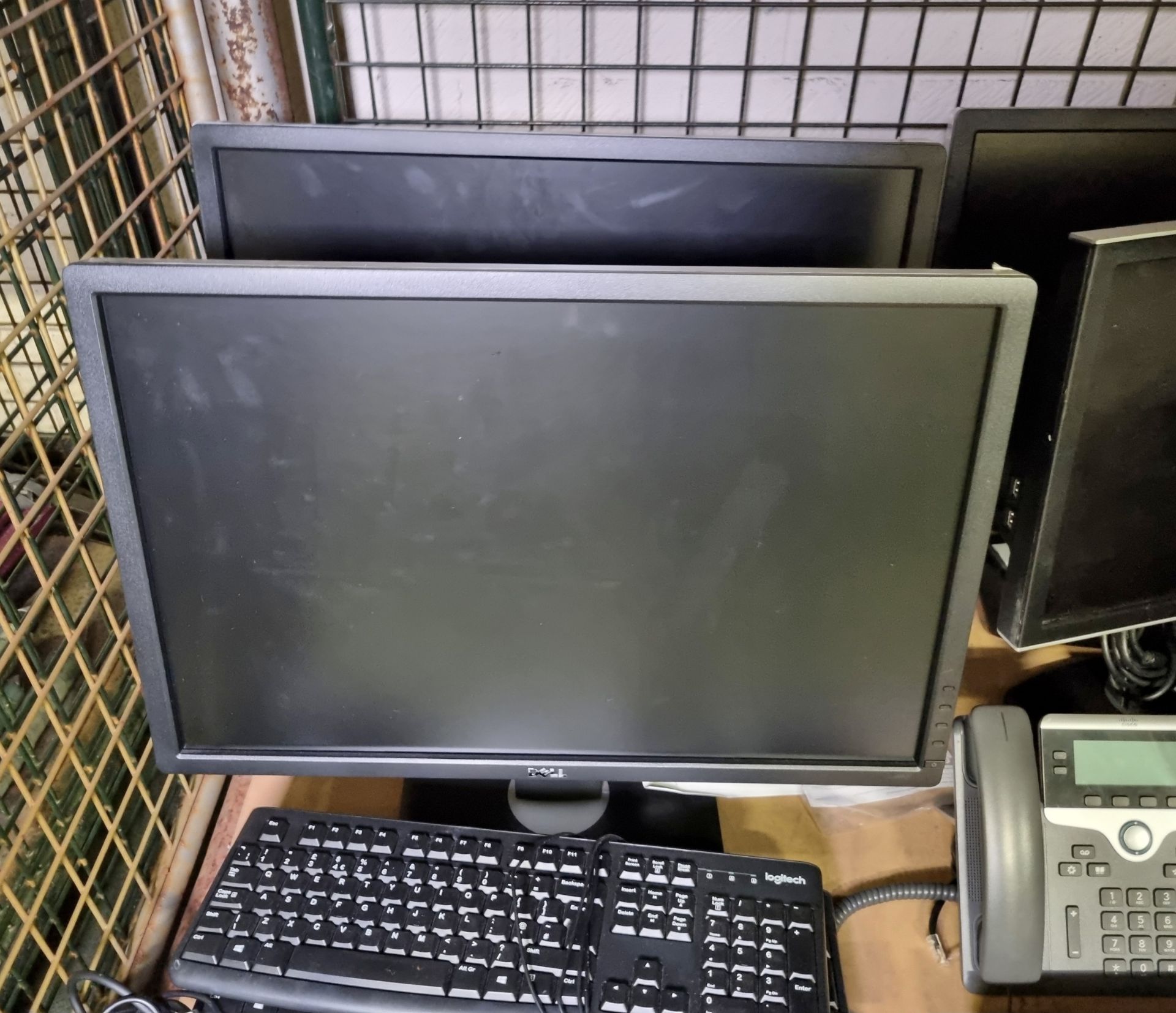 Office equipment - Dell PC monitors, keyboards & mouse, Dymo label printer, paper slicer, shredder - Bild 6 aus 7