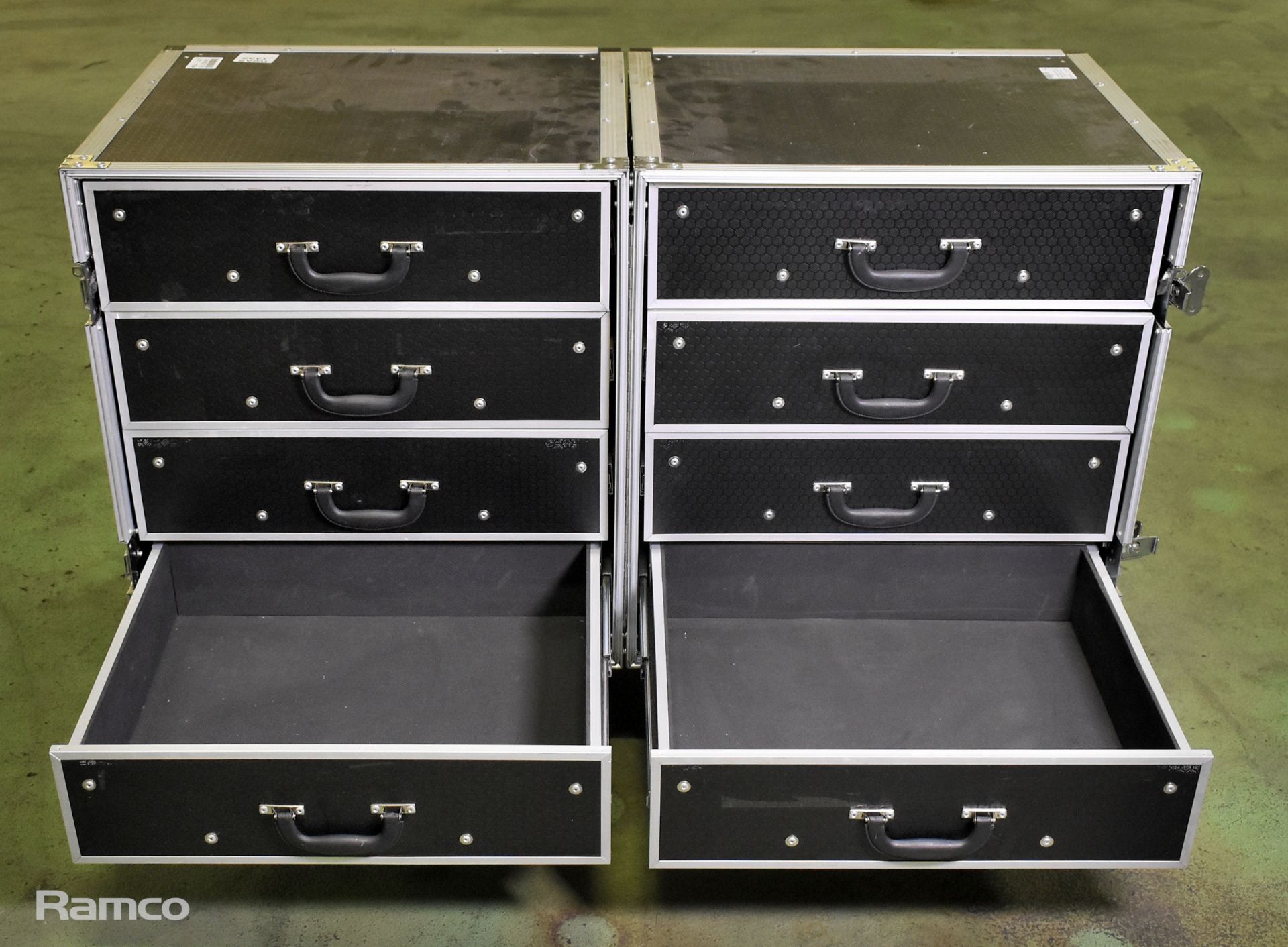 Wheeled flightcase with drawer system - 2 sections each with 4 drawers - L 1000 x W 610 x H 790mm - Image 2 of 6