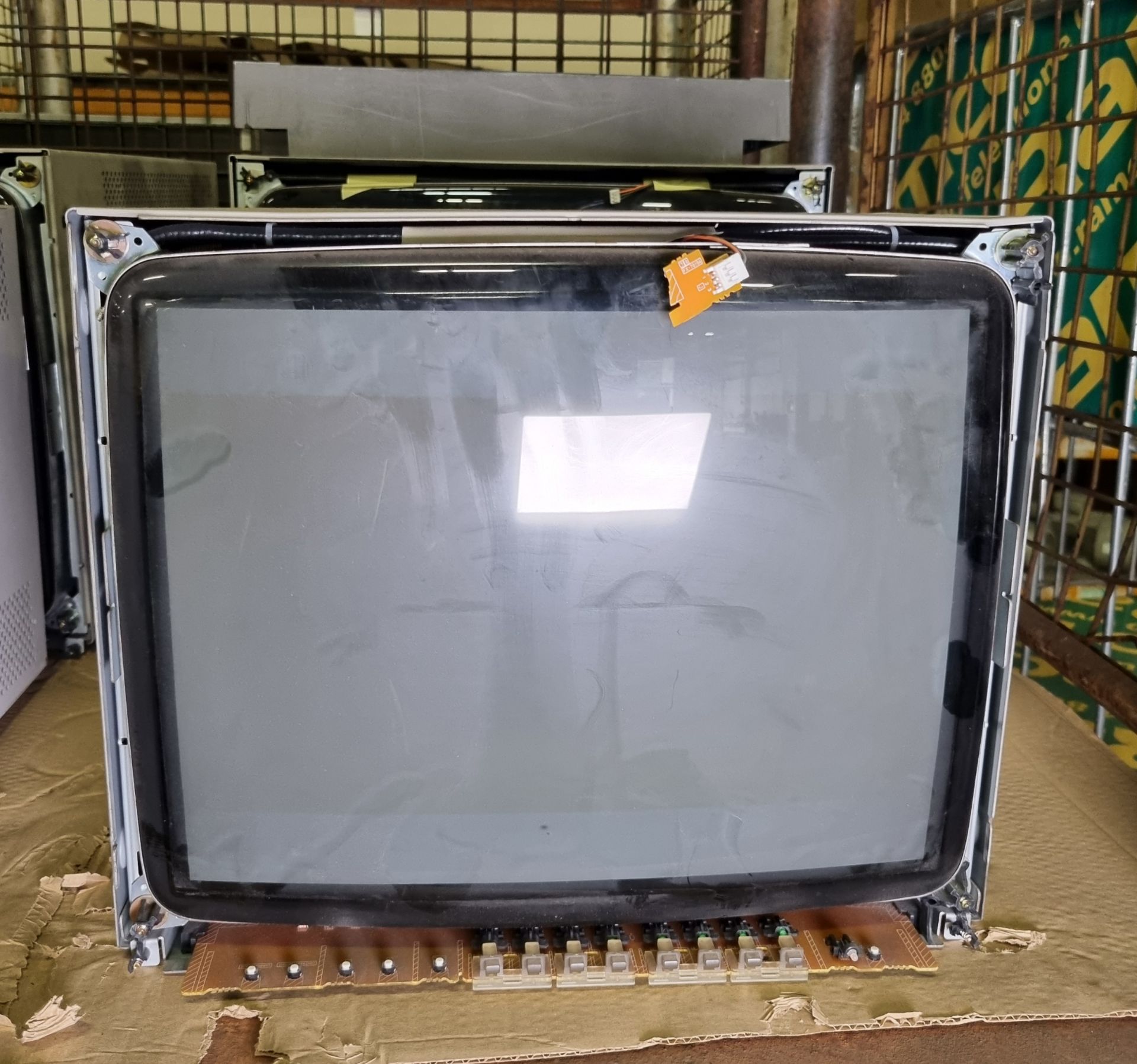 JVC TM-H1950CG high resolution colour video monitors - SPARES OR REPAIRS - see desc. - Image 2 of 6