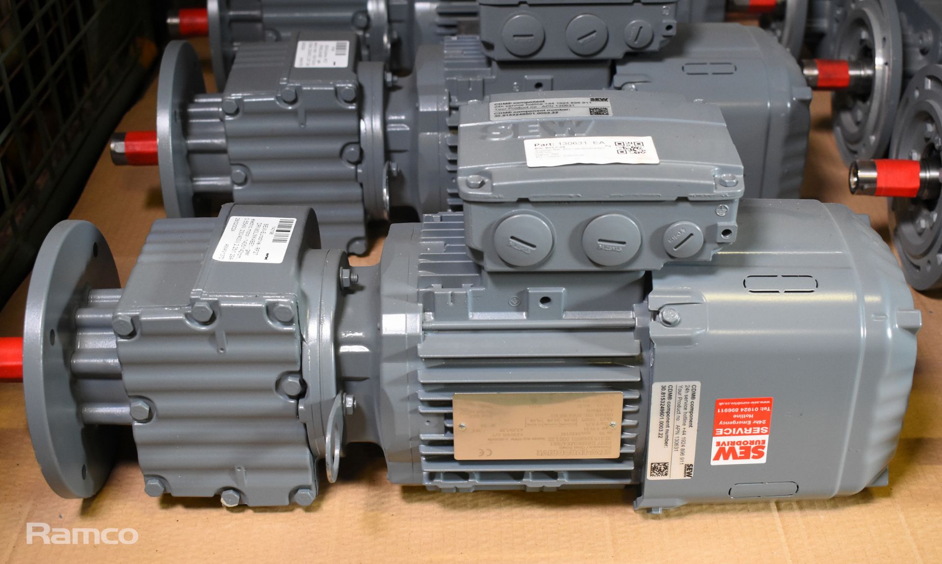 3x SEW-Eurodrive - RF27 DRN80LMK4BE1 electric gear motors - 1435/142rpm, 0.55kW, 230/400V, 2.25/1.29 - Image 2 of 5
