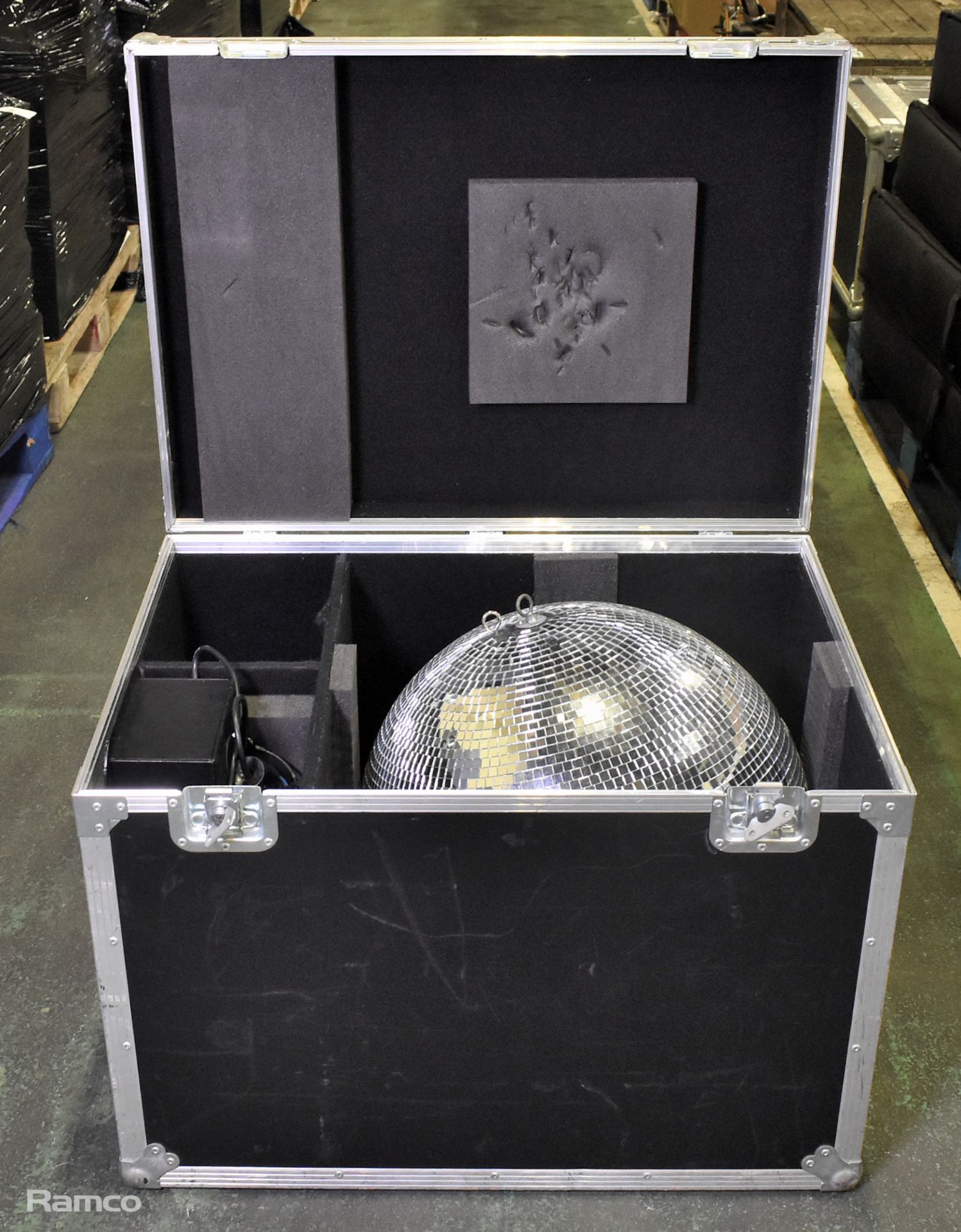 22 inch mirror balls with rotator and flying hardware - full details in desc. - Image 12 of 13