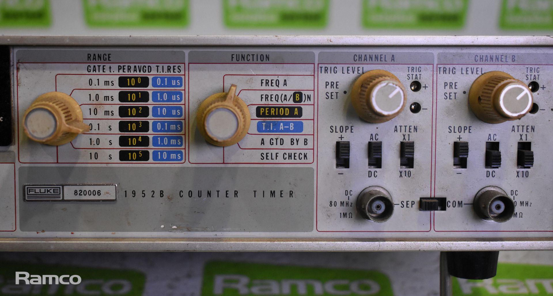 Fluke 1952B counter timer - Image 2 of 4