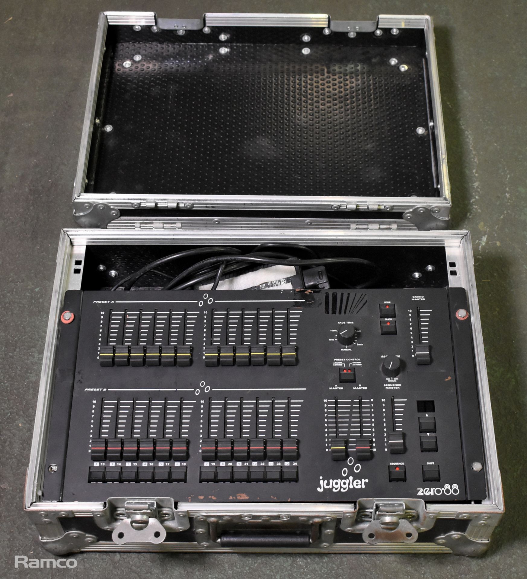 Zero88 Juggler 12/24 lighting control desk in flight case