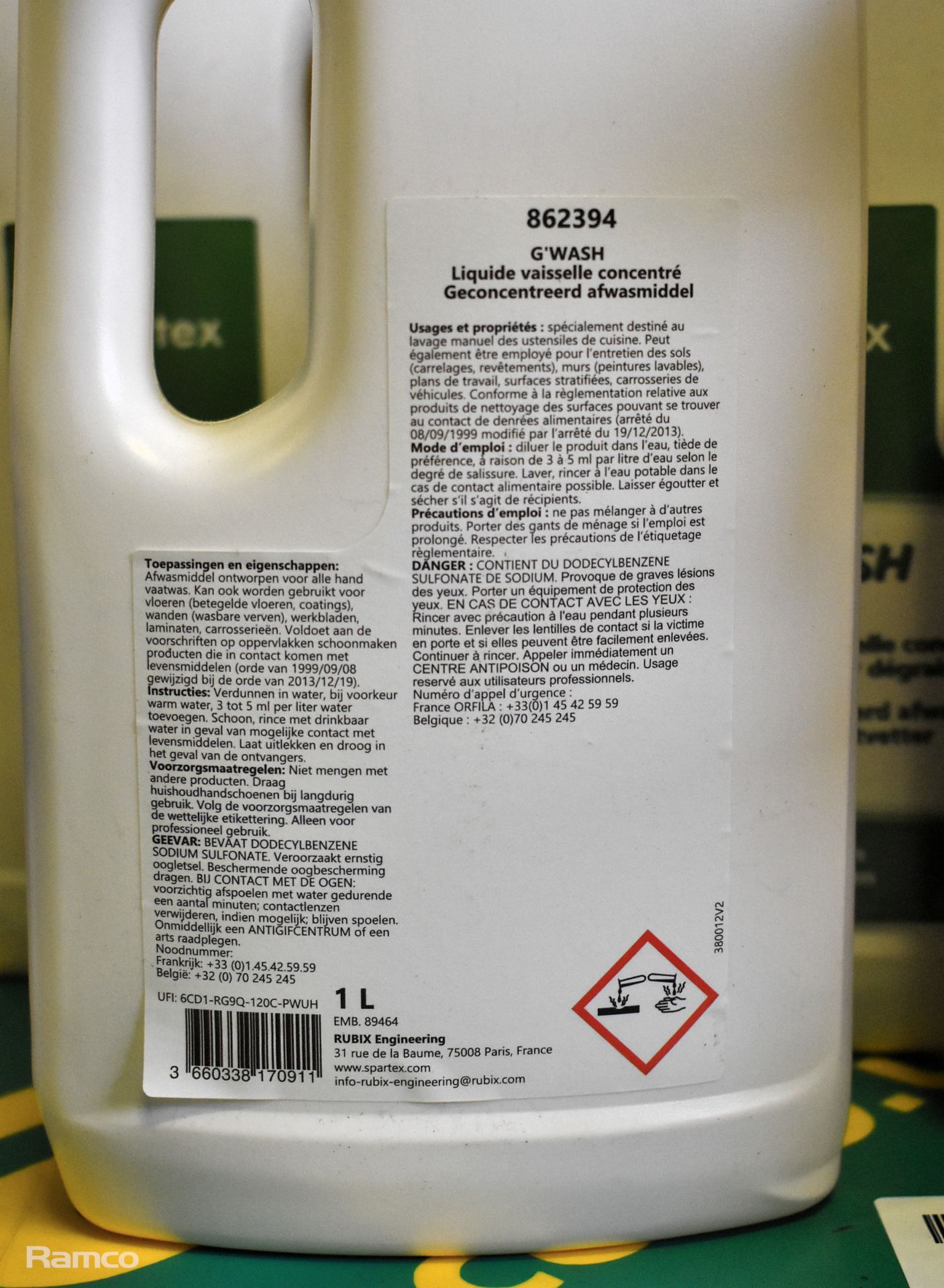 Cleaning products - concentrated dishwashing liquid, screen cleaning solutions and bleached cloths - Image 8 of 12