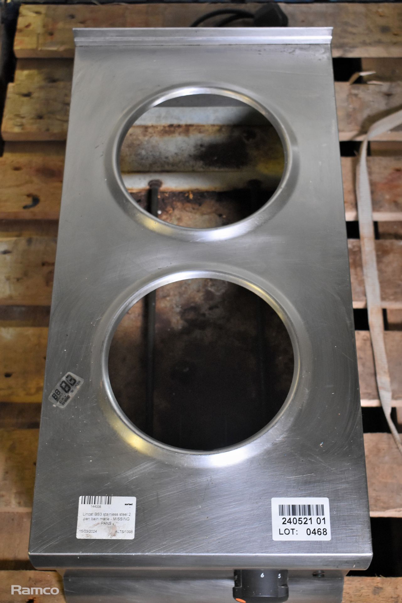 Lincat BS3 stainless steel 2 pan bain marie - MISSING PANS - Image 2 of 4