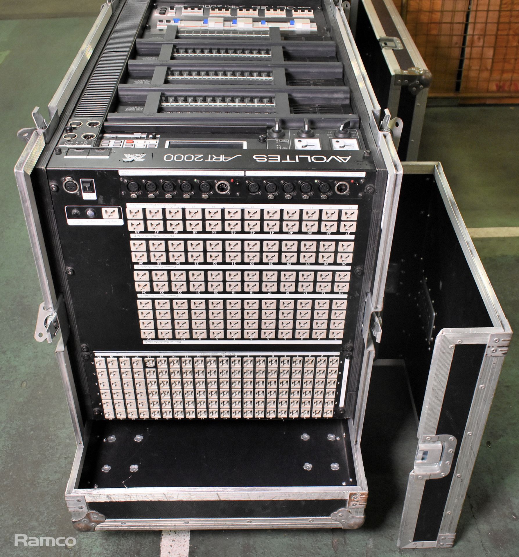 Avolites ART2000 dimmer rack 36 dim/12 hot - powerlock in soca out - with flight case - Image 6 of 10