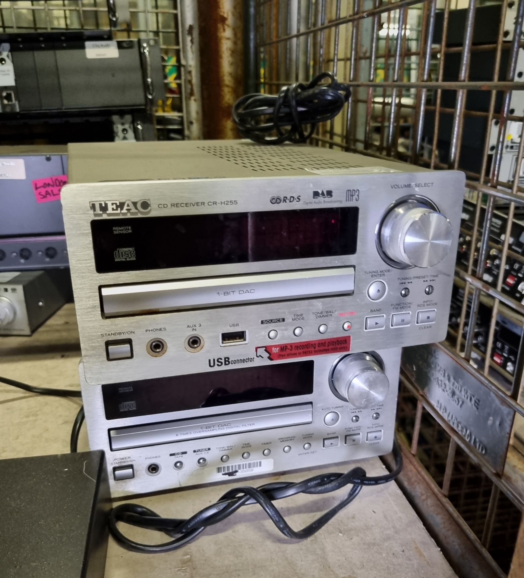 Manual data transfer switch box, Teac CR-H255 DAB receiver CD FM tuner amplifier & more - Image 2 of 6
