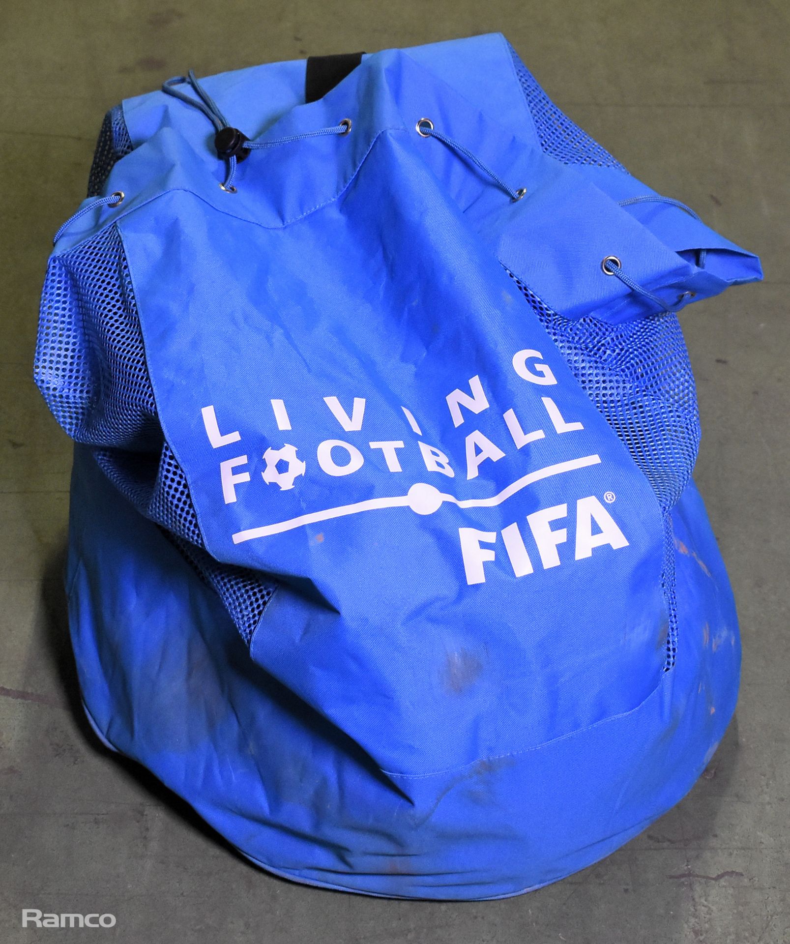 Multiple sport bags & football net bags - Image 8 of 8