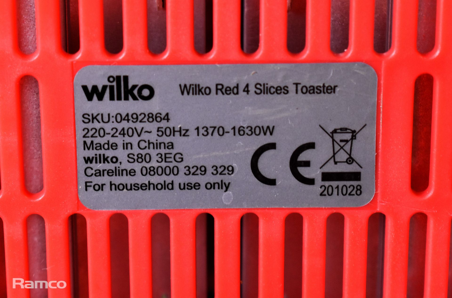 Wilko red 4 slice toaster, 2x Buffalo L715 10L soup kettles, Geepas GWM36503UK 4 slice waffle maker - Image 7 of 8