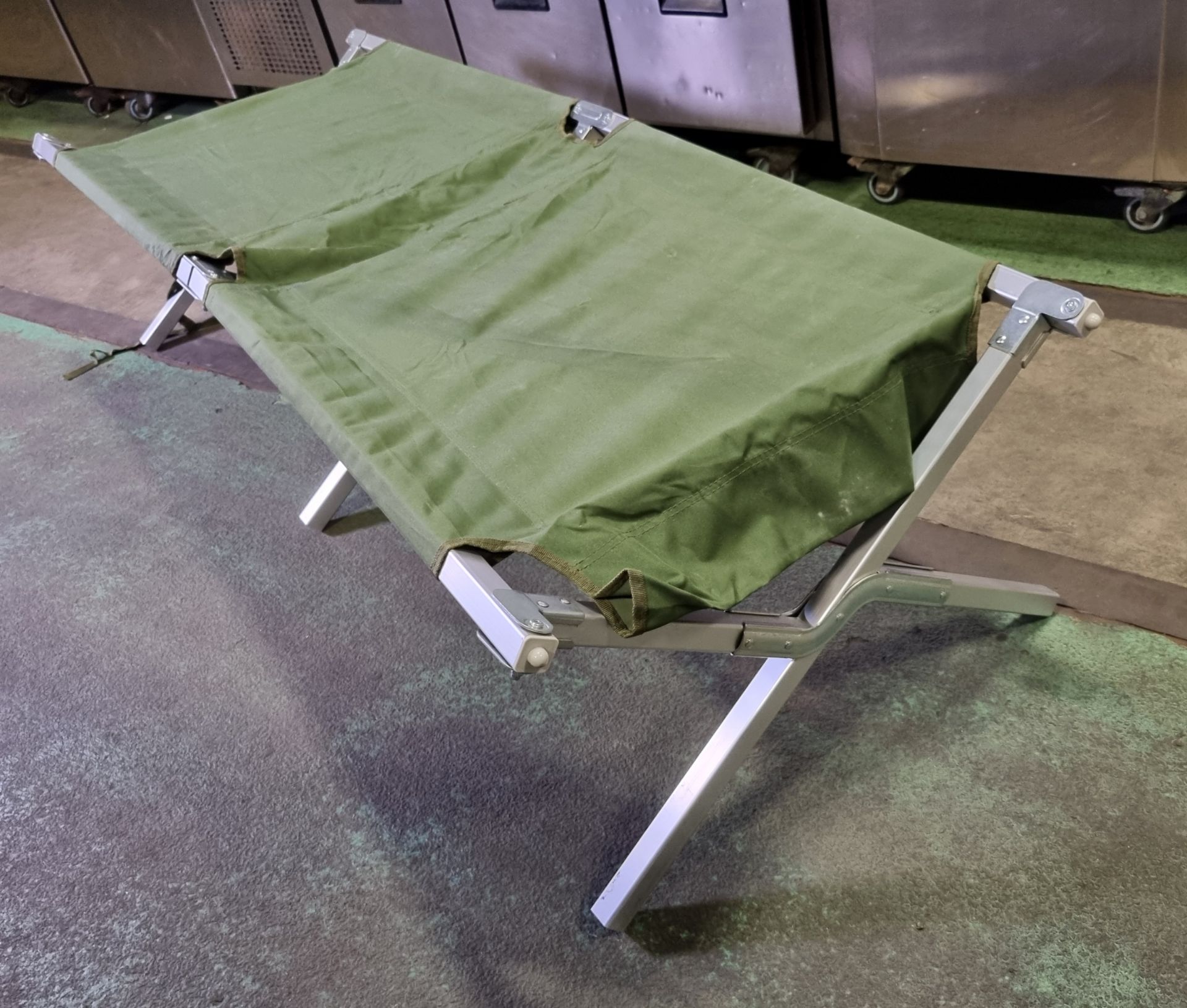 15x Folding field cots with carry bag - L 1900 x W 700 x H 450mm - Image 5 of 5