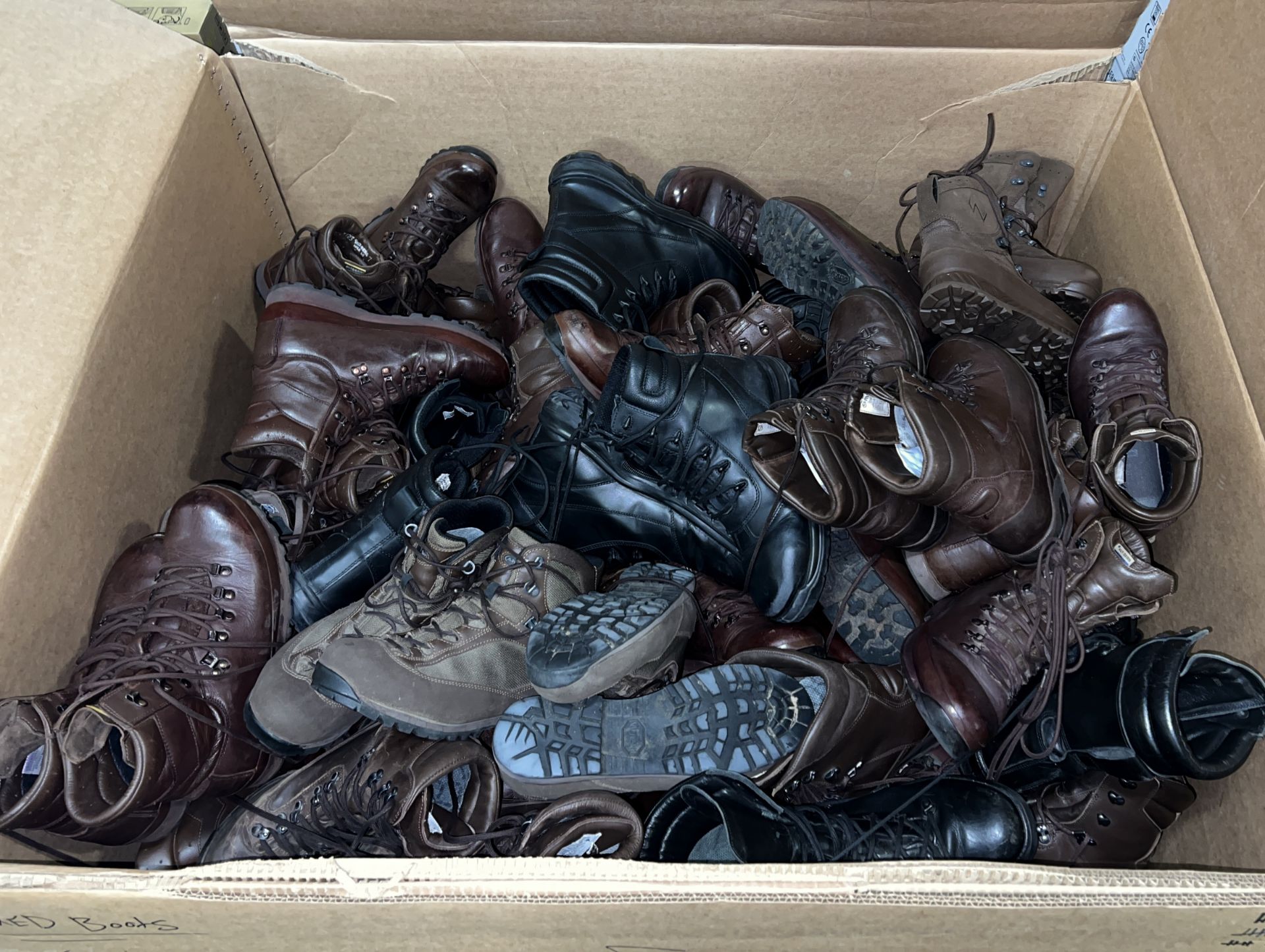Various boots - Magnum, Haix, YDS - mixed sizes - approx. 50 pairs