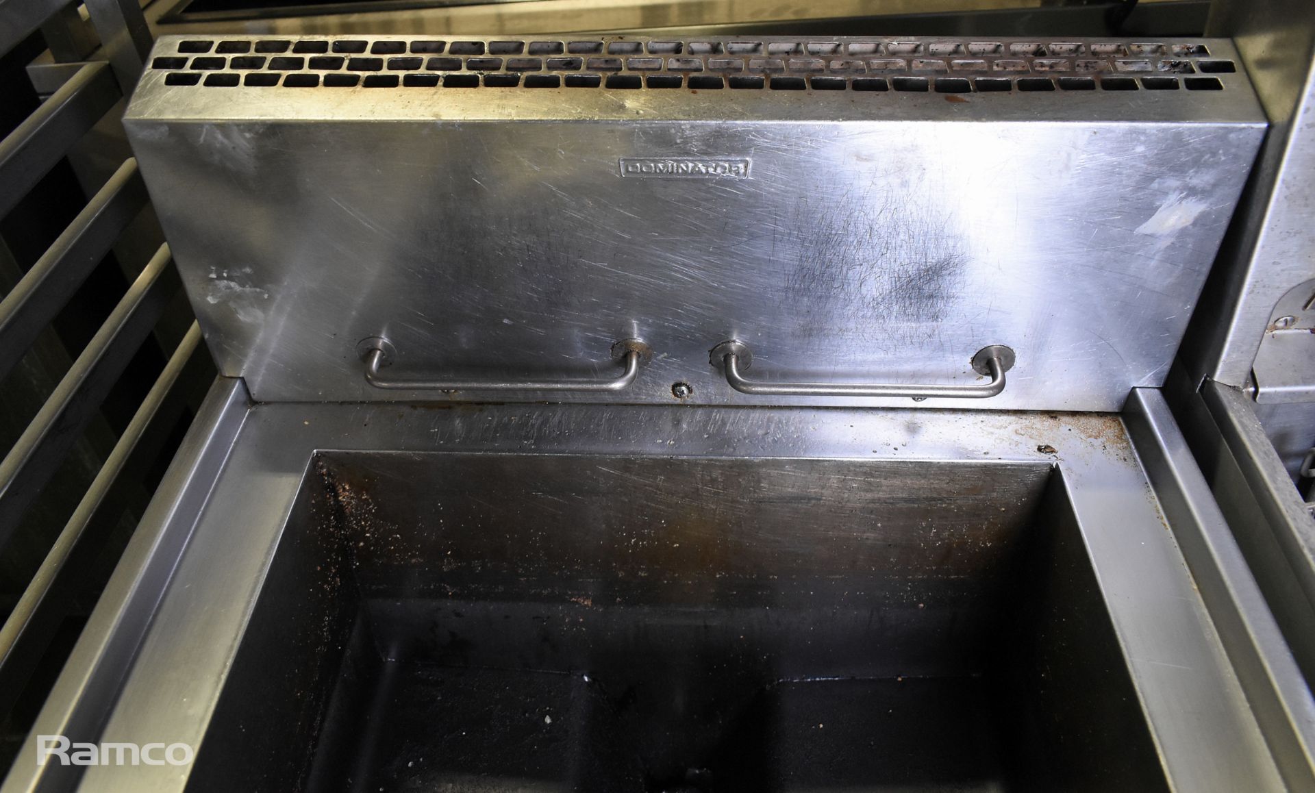 Falcon Dominator G2860 stainless steel single tank gas fryer - W 600 x D 1000 x H 1100mm - Image 5 of 5