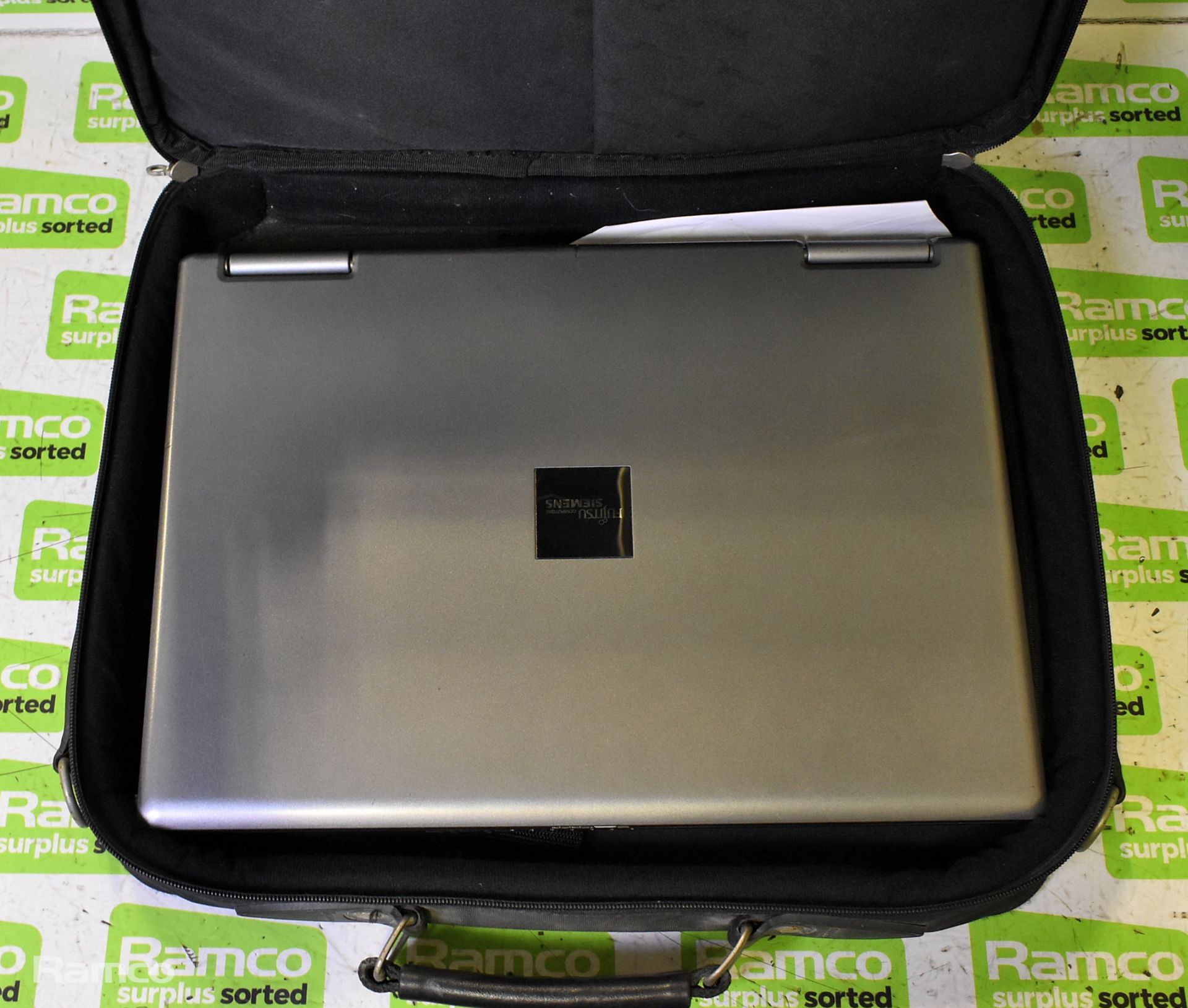 Siemens Esprimo mobile V5515 laptop, Dell PP02 laptop in carry case, Dell PP01L laptop in carry case - Image 10 of 22