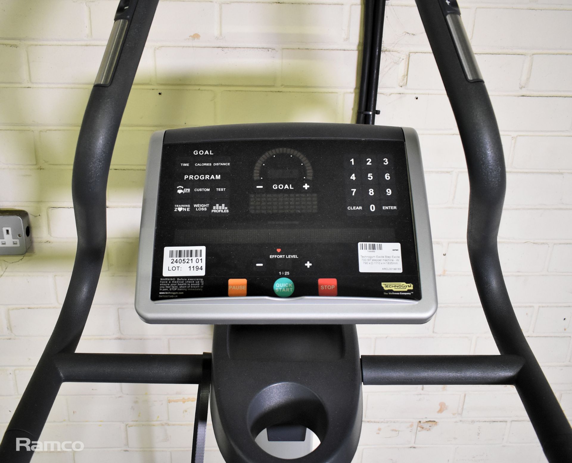 Technogym Excite Step Excite 700 SP stepper machine - W 790 x D 1110 x H 1835mm - Image 8 of 8