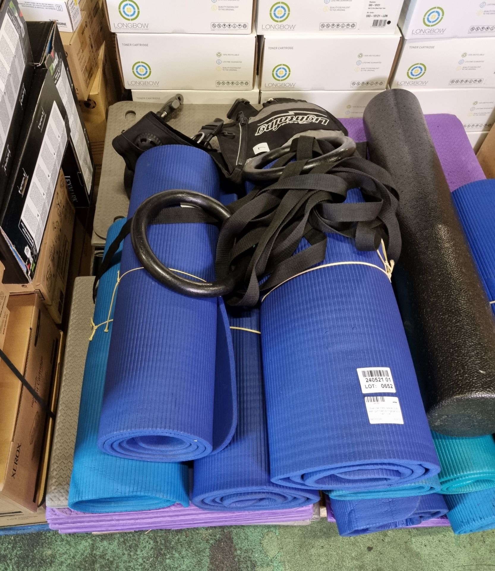 Exercise mats, beaver dive vest, gymnastics rings set and foam roller - Image 4 of 4