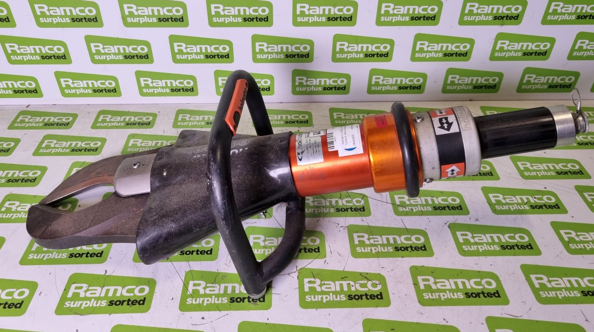 Holmatro CU4035 C-NCT hydraulic rescue cutting tool