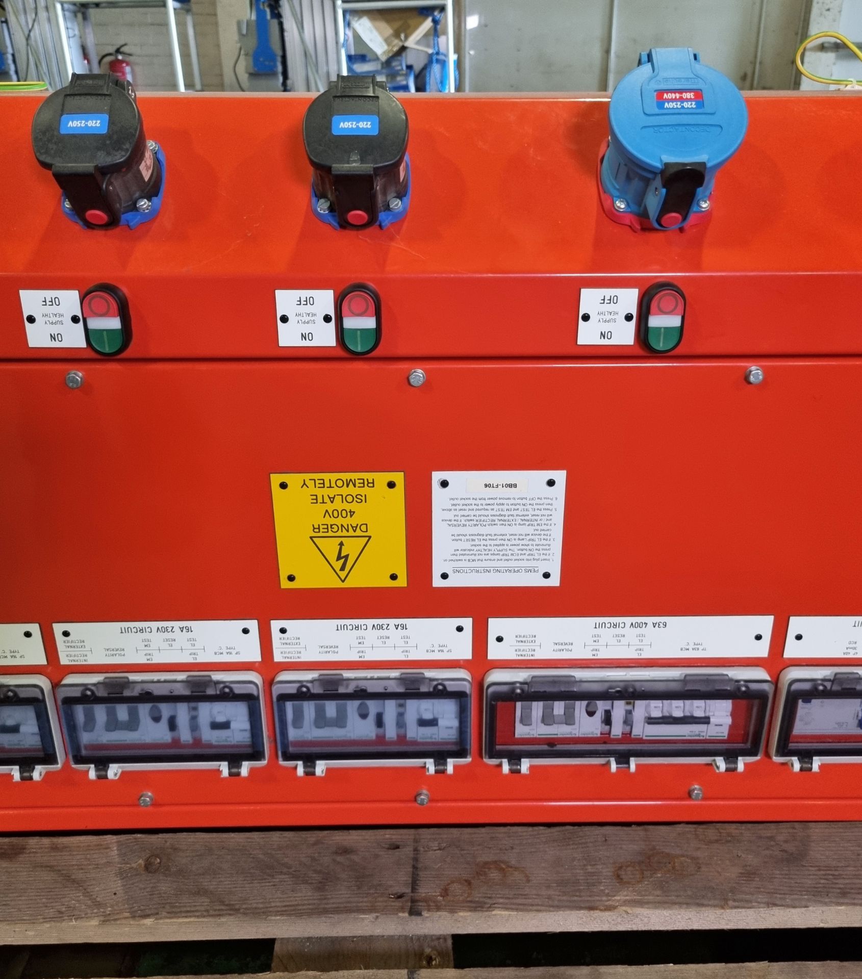 Blakley Electrics power cluster (PEMS) - 400V - 3 phase - 50Hz - 160A - L 1600 x W 500 x H 1800mm - Image 4 of 12