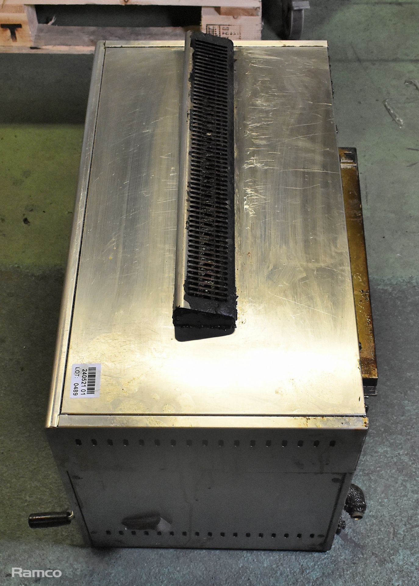 Stainless steel gas salamander grill - W 750 x D 500 x H 430mm - Image 5 of 5