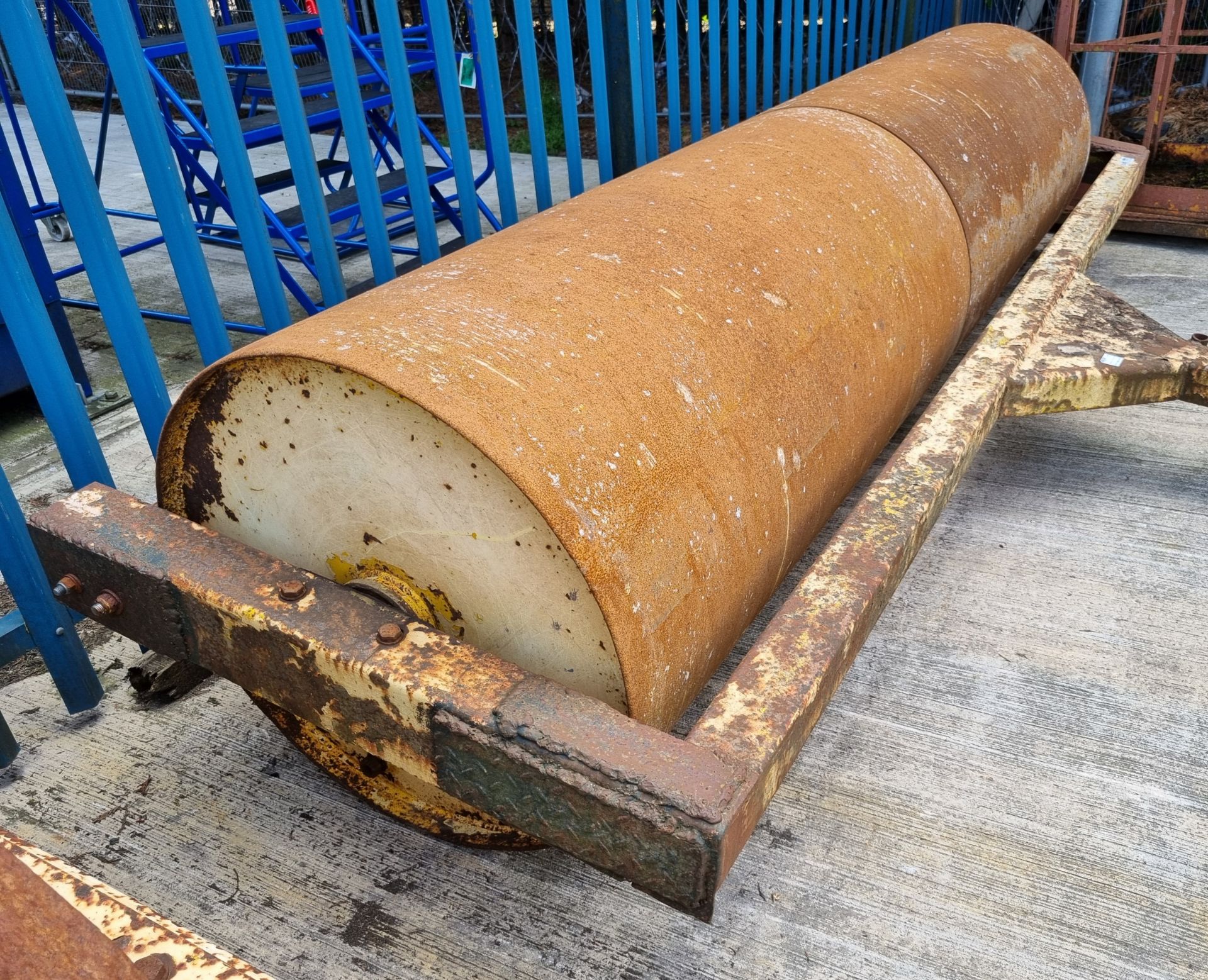 Yellow roller - width: 3300mm - Image 4 of 4