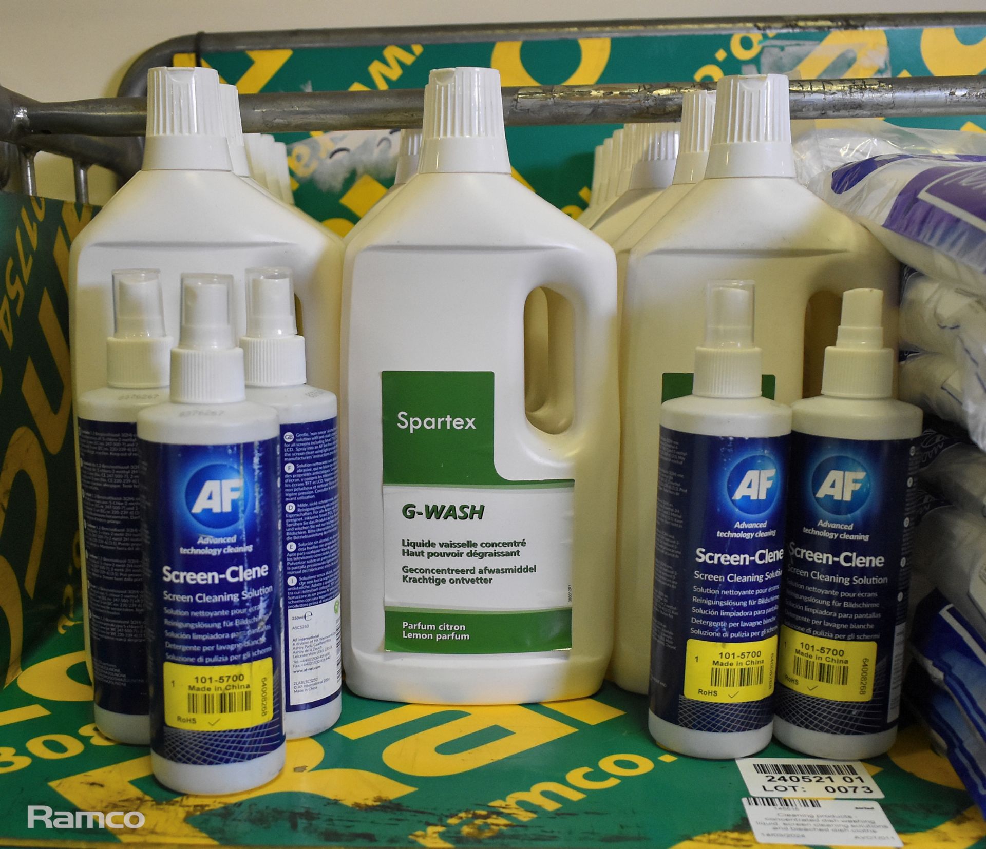 Cleaning products - concentrated dishwashing liquid, screen cleaning solutions and bleached cloths - Image 2 of 12