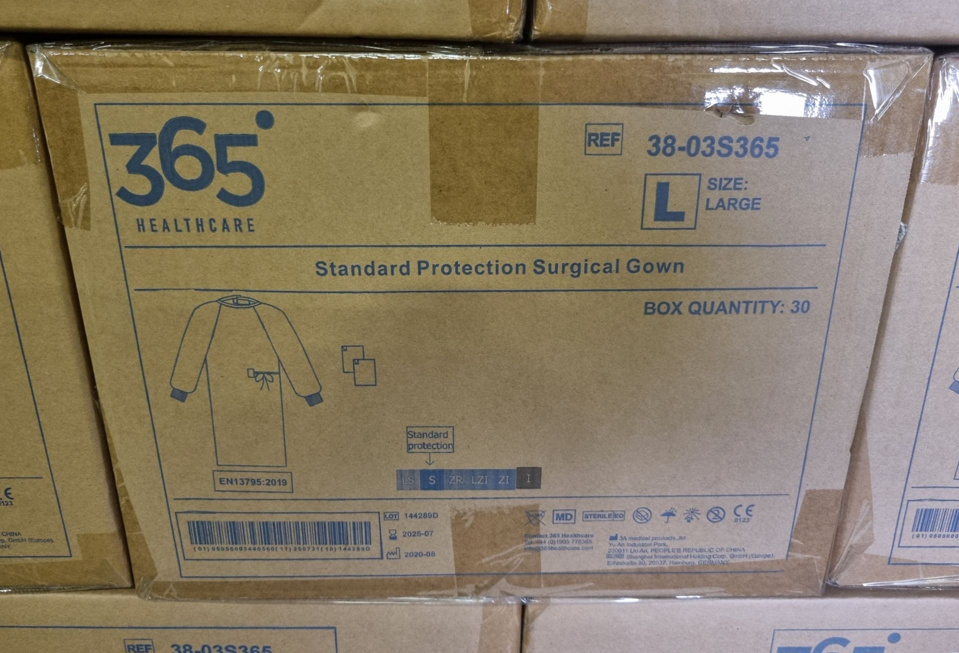 25x boxes of 365 Healthcare standard protection surgical gowns - large - expiration date: 07/2025 - Image 2 of 5