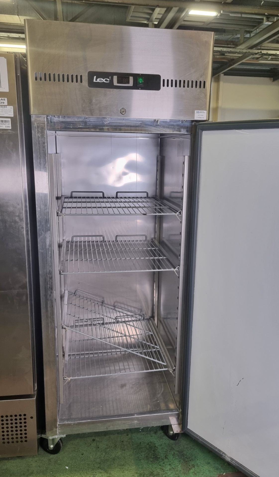 LEC CLGN 700ST stainless steel single door upright freezer - W 740 x D 840 x H 2000mm - Image 3 of 5