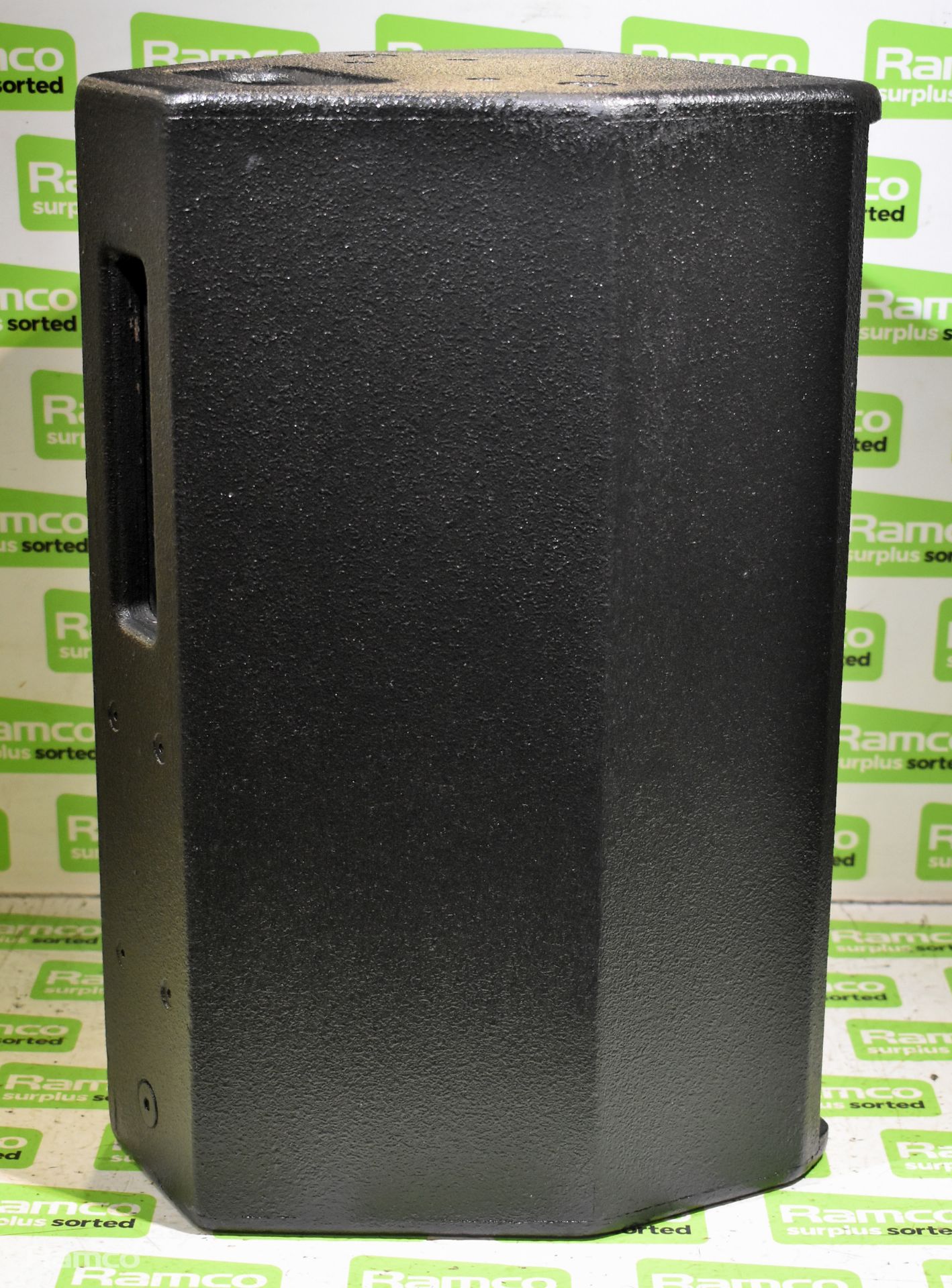 2x Logic LS8 loudspeakers - NL4 connection - recently painted with soft bag - Image 4 of 8