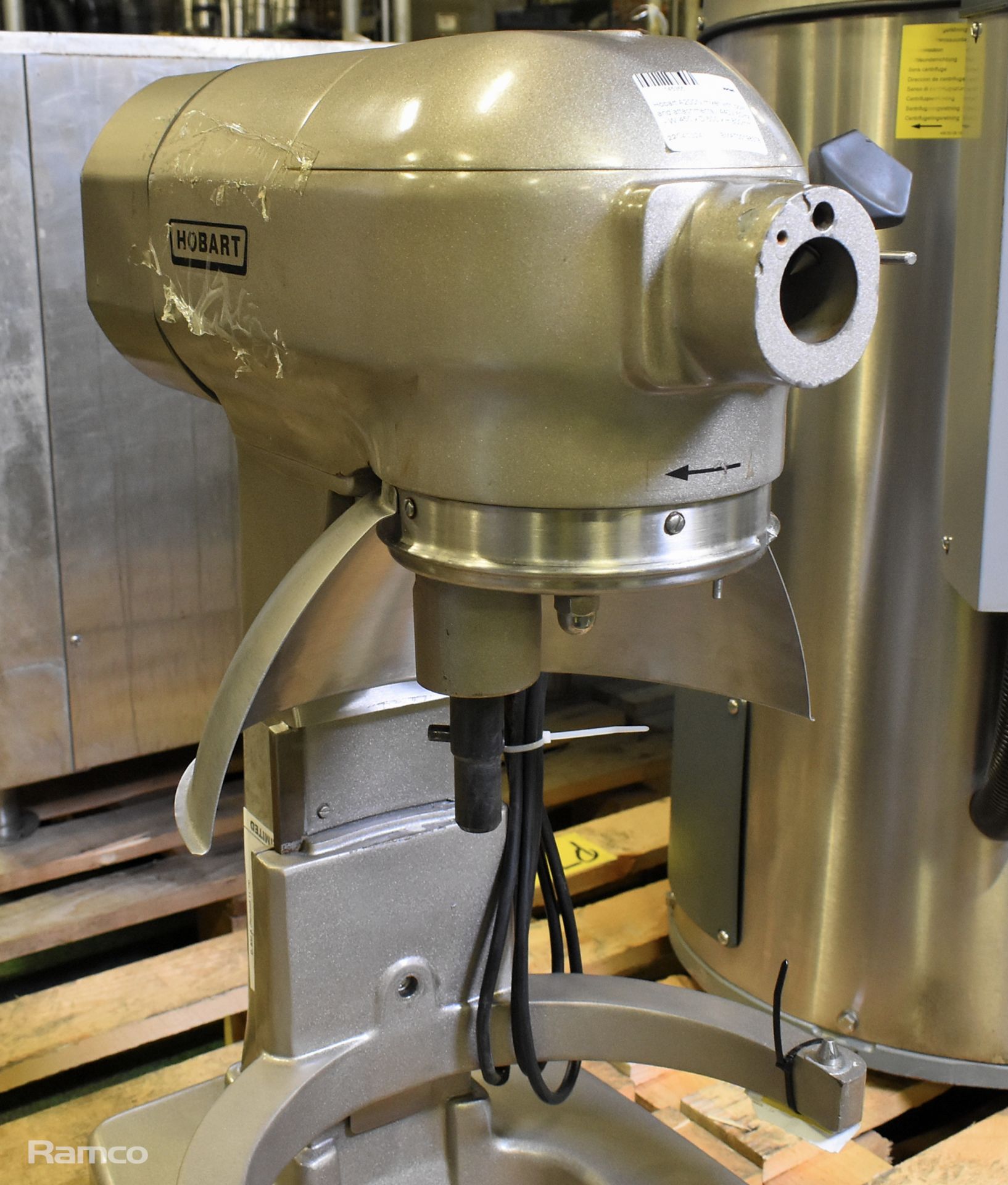 Hobart A200N mixer with bowl and attachments - 440V - 60Hz - W 450 x D 600 x H 800mm - Image 5 of 9