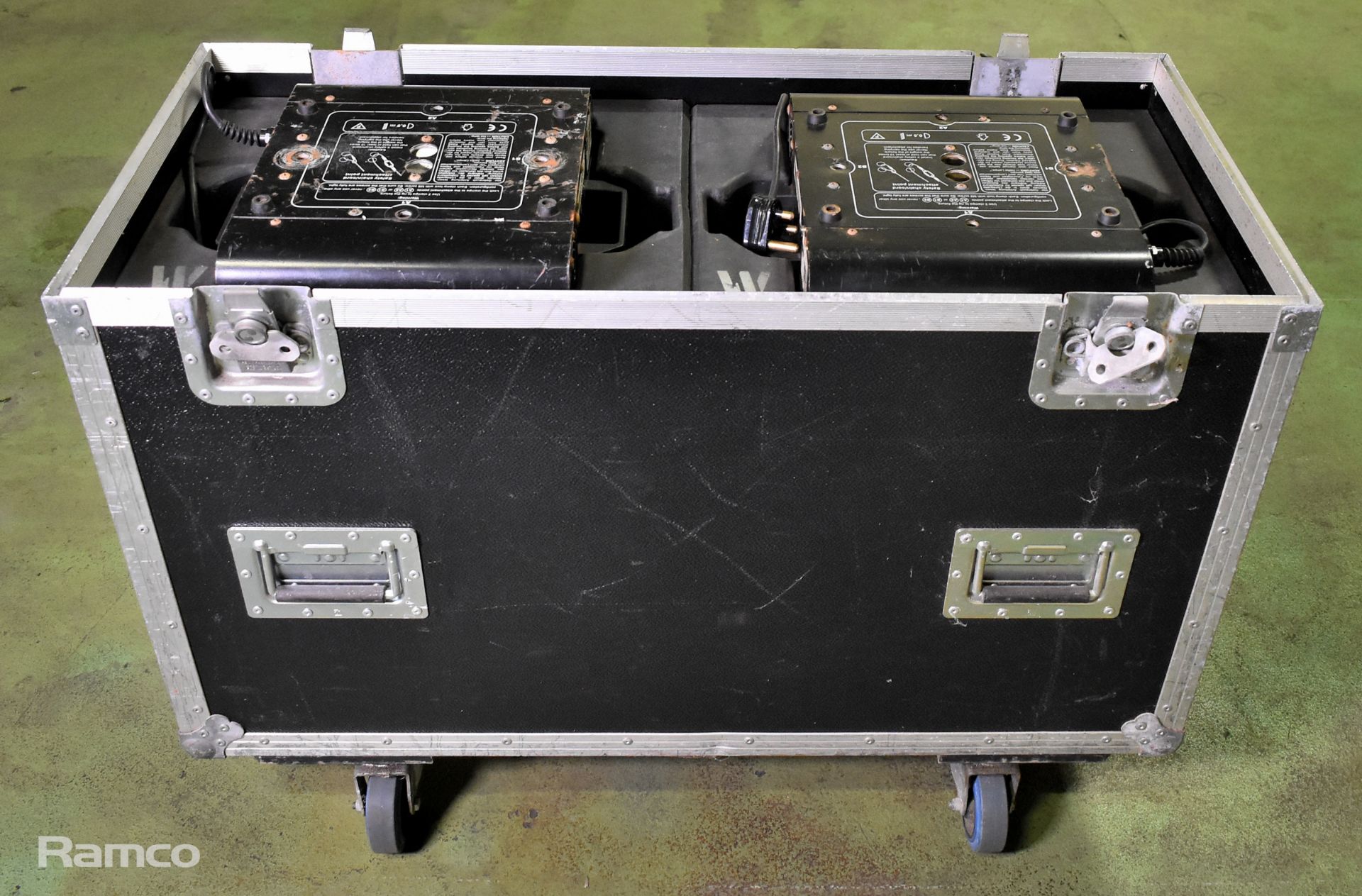 Two moving heads 640 Future light in flight case - L 1100 x W 460 x H 900mm - Image 11 of 13