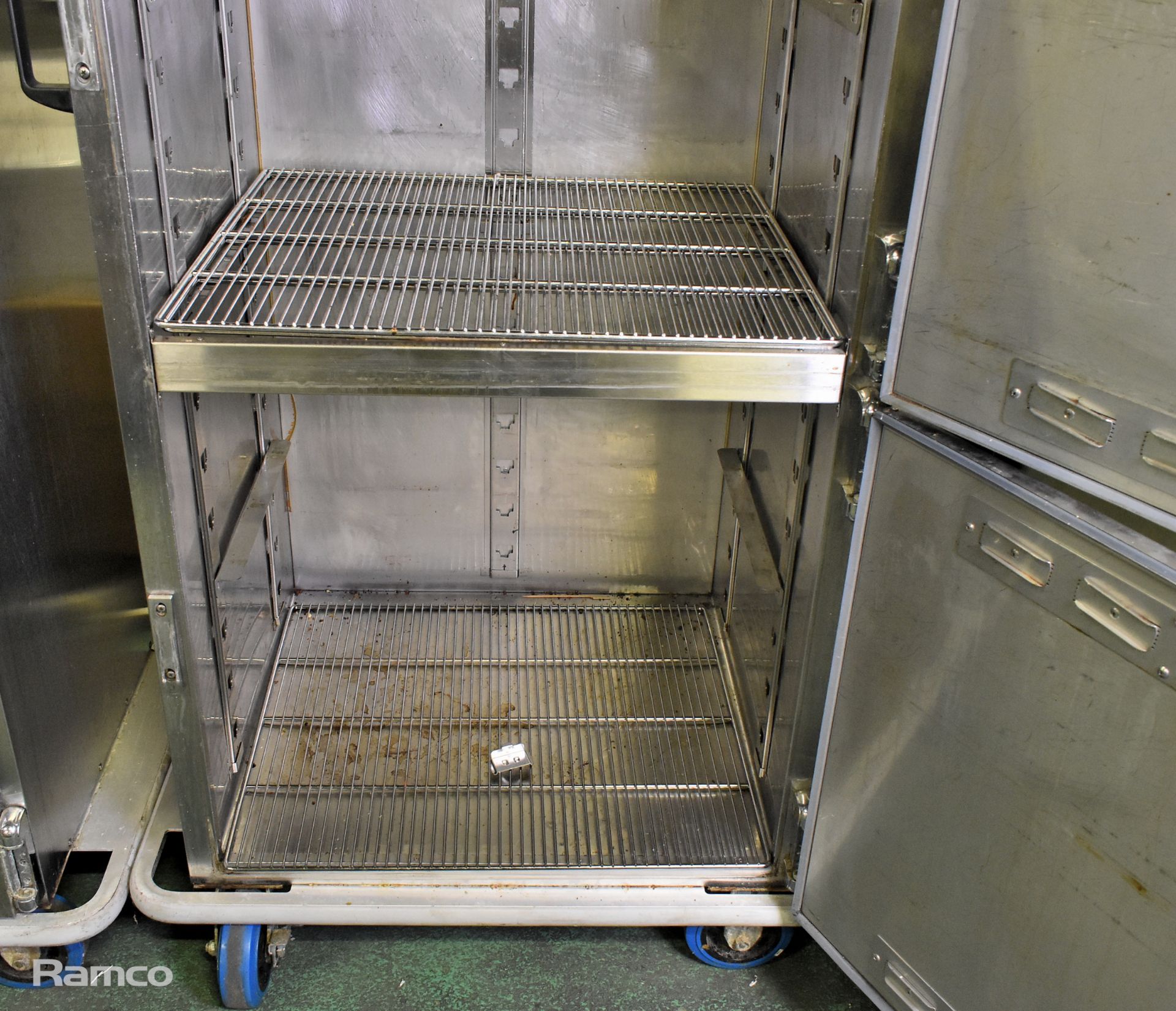 Alto-Shaam 1000-BQ2/96 stainless steel double door heated banquet cart - 230V - Image 4 of 5