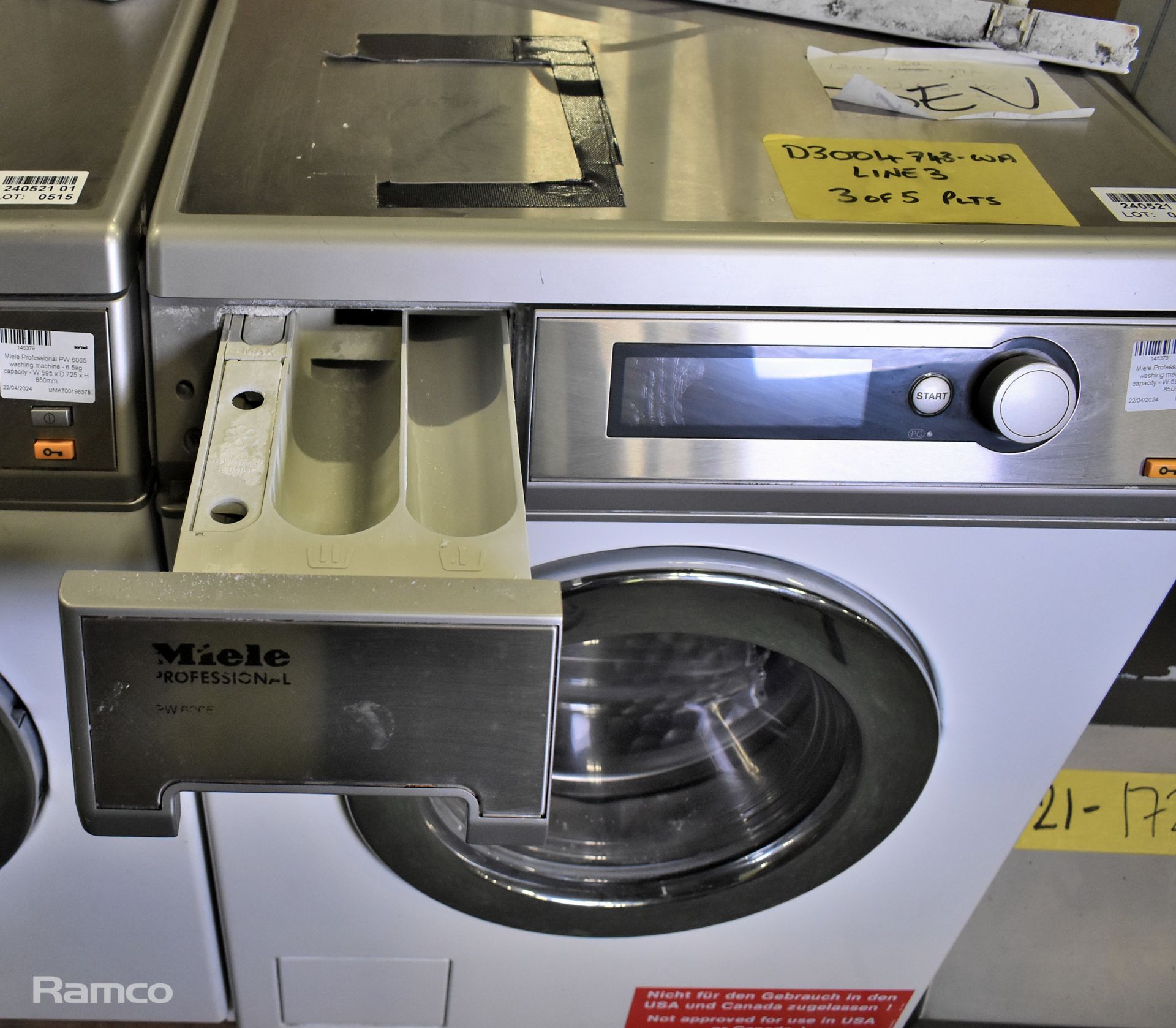 Miele Professional PW 6065 washing machine - 6.5kg capacity - W 595 x D 725 x H 850mm - Image 3 of 4
