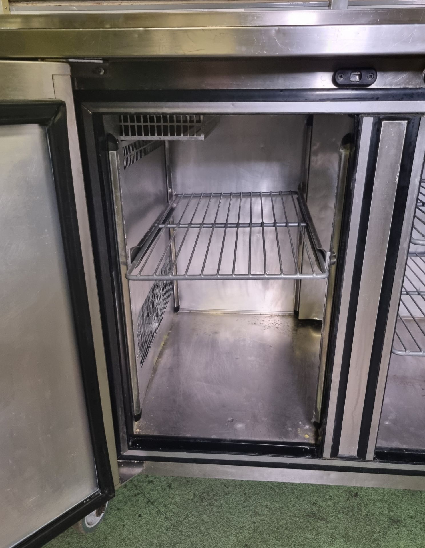 Foster EPRO1/2L stainless steel 2 door counter freezer - W 1420 x D 700 x H 990mm - Image 5 of 7