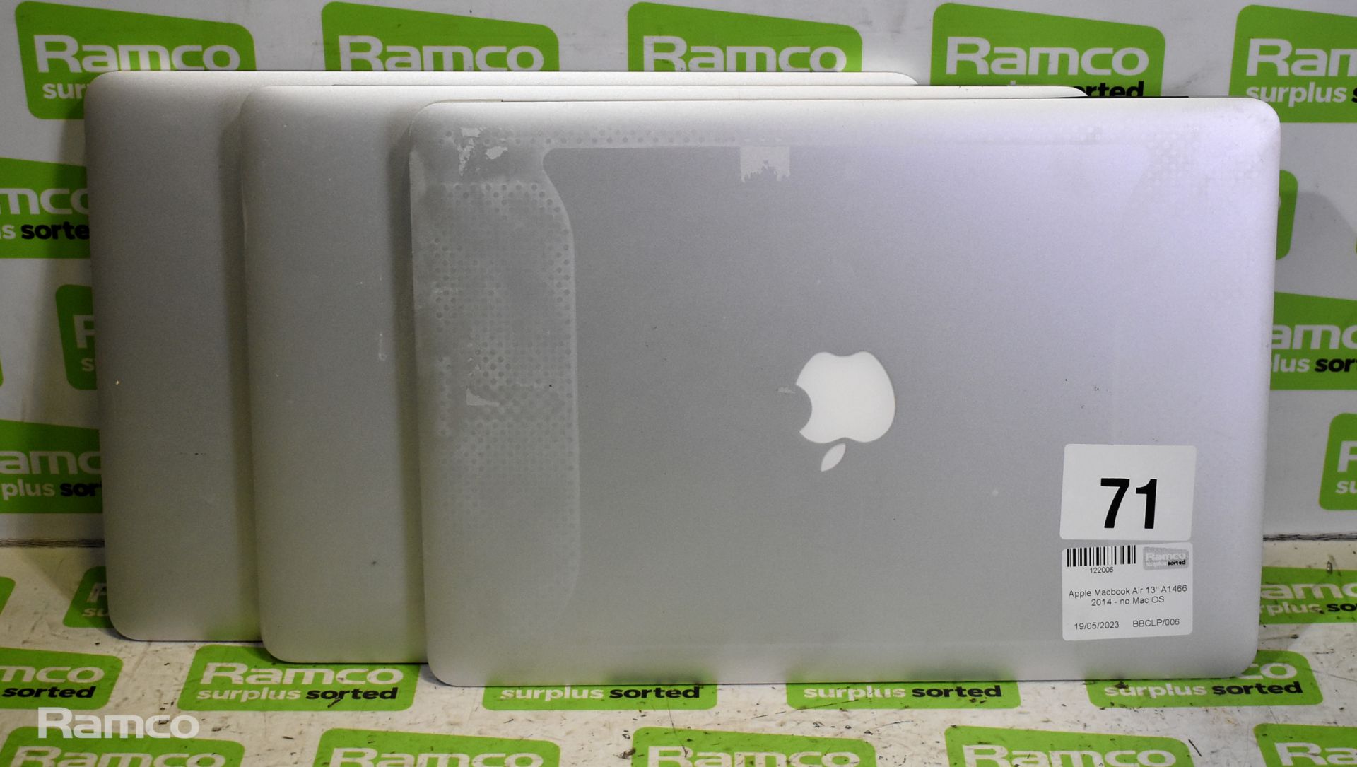 3x Apple Macbook Airs - 13 inch - A1466 - 2014 - full details in desc.