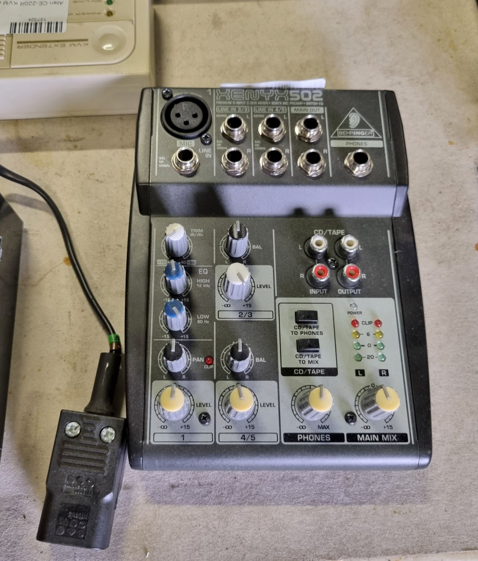 Various converters, extenders and more - full details in description - Image 6 of 6