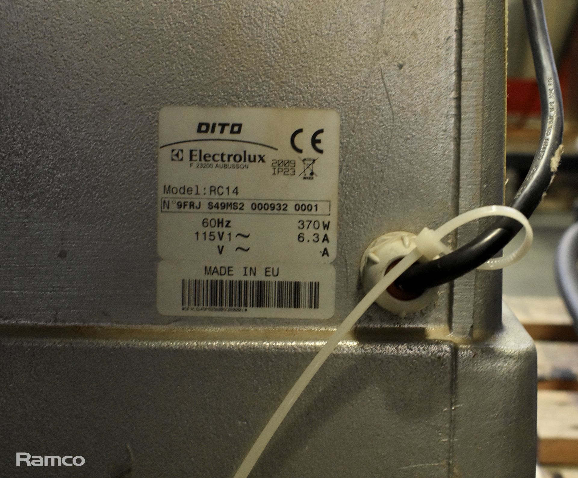 Electrolux RC14 potato chipper - 110V - 60Hz - W 650 x D 400 x H 600mm - Image 6 of 6