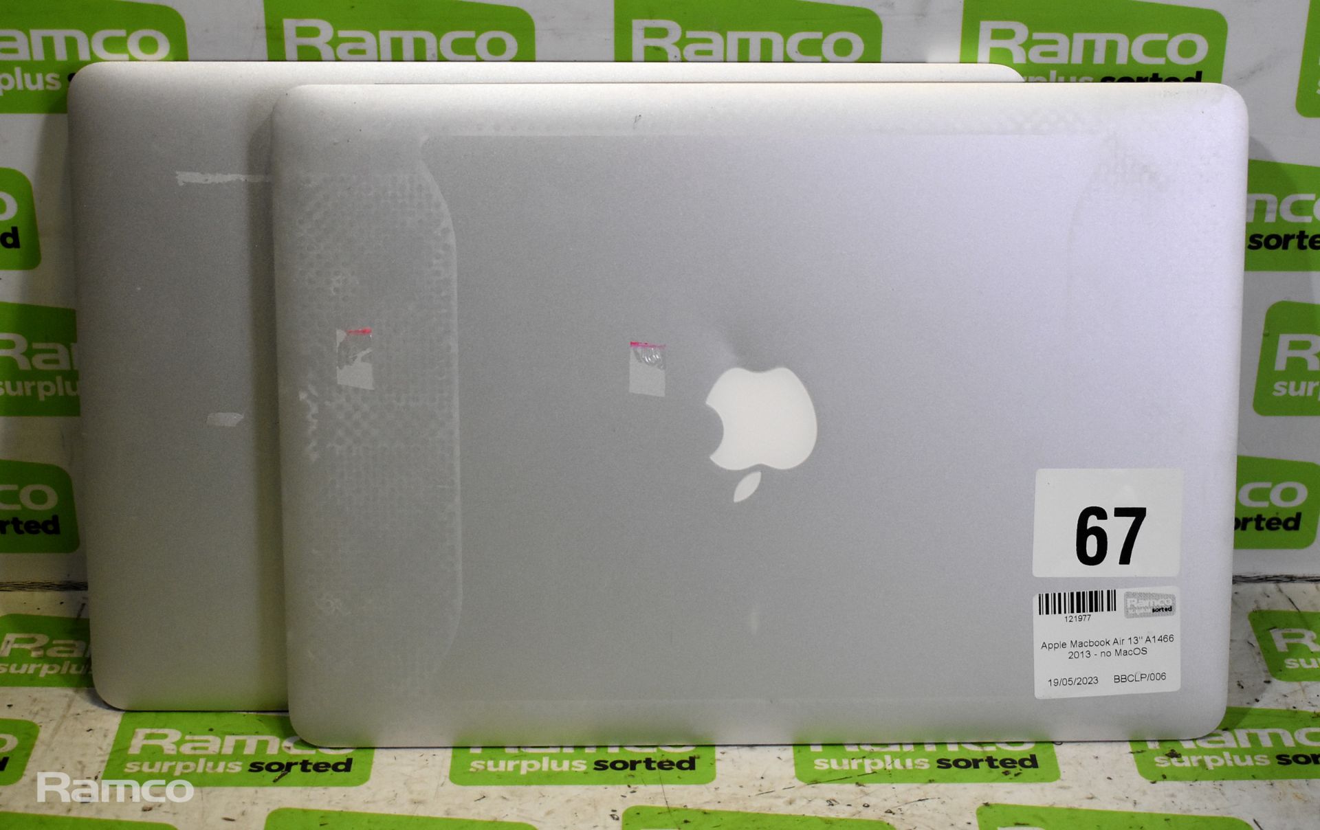 Apple Macbook Air 13 inch - A1466 - 2013 - no MacOS, Apple Macbook Air - 13 inch - A1466 - 2015