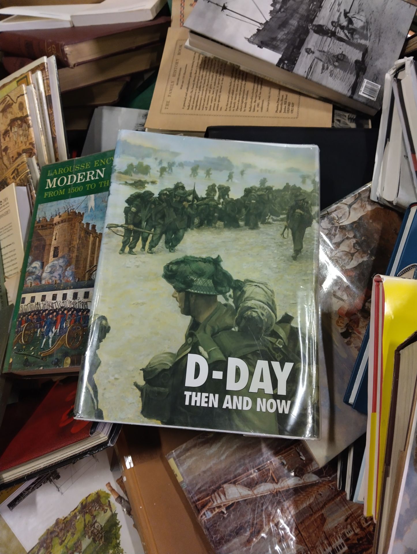 2x Pallet sized boxes of books - Fictional, Non-fictional, Military, mixed genre - Image 4 of 11