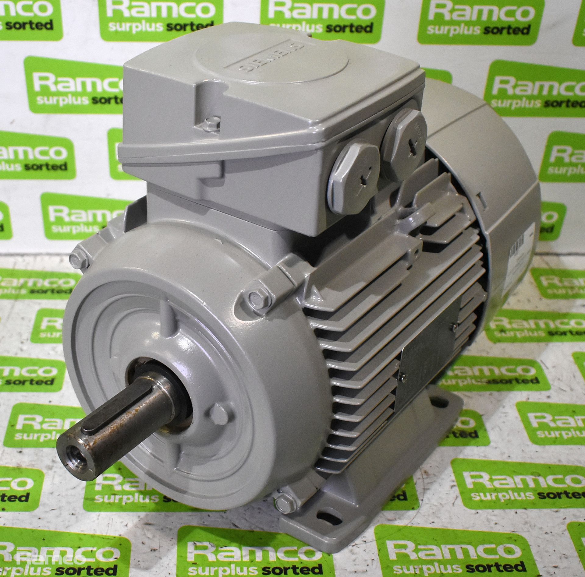 Siemens 1LE10011AB422AA4 3 phase electric motor - Bild 3 aus 5