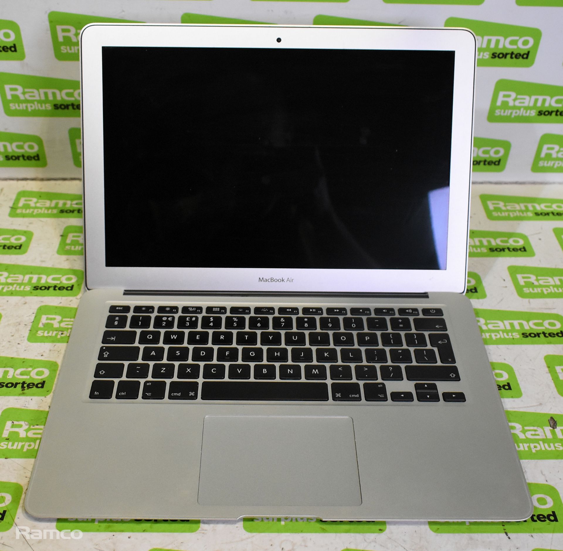 3x Apple Macbook Airs - 13 inch - A1466 - 2014 - full details in desc. - Image 2 of 10