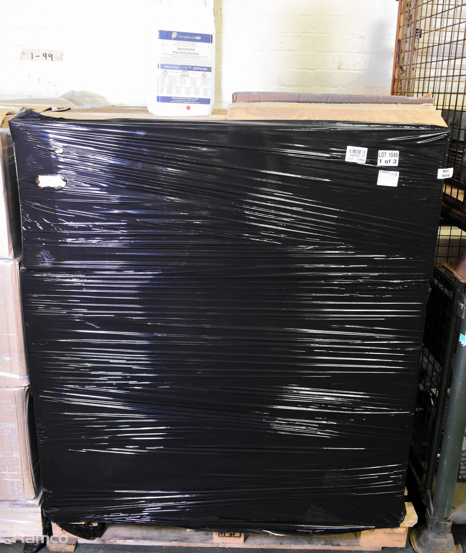 65x boxes of 4 ltr empty bottles - 9 units per box - over 4 pallets - Image 10 of 11