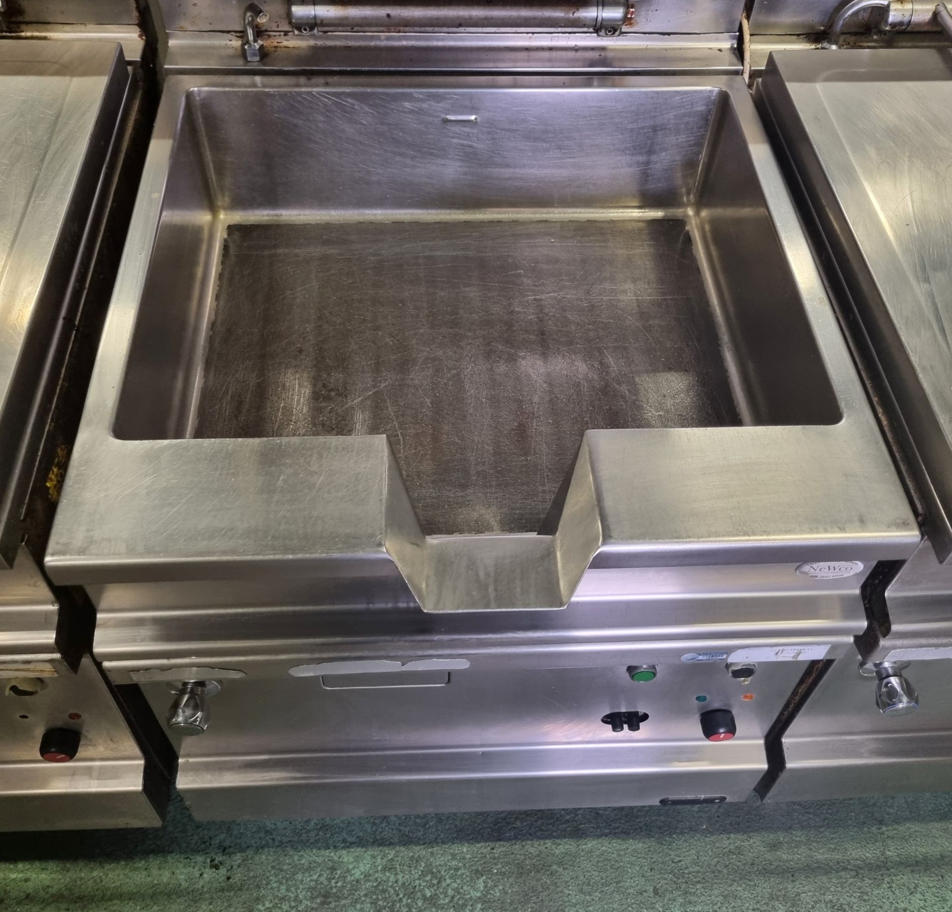 Angelo Po 71RA stainless steel electric bratt pan - W 900 x D 1000 x H 1100mm - Image 3 of 4