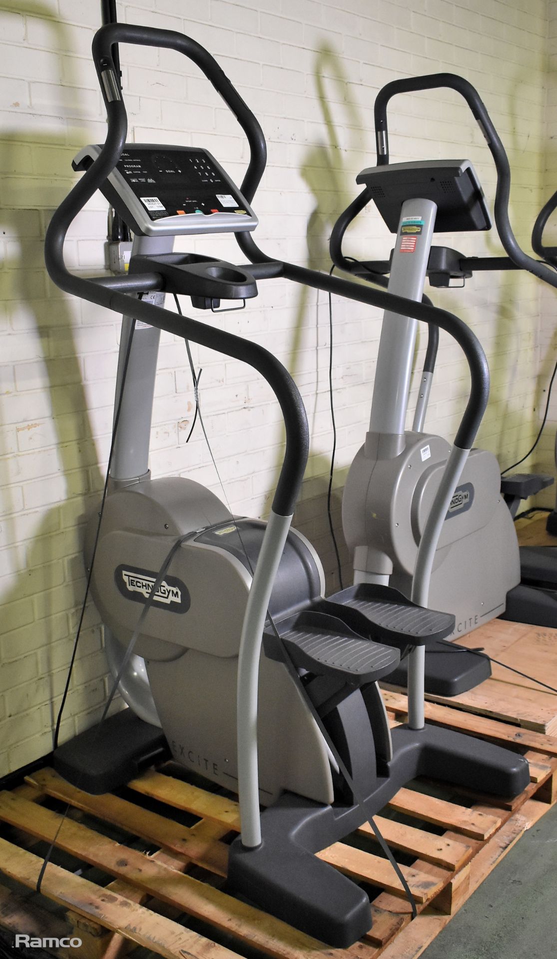 Technogym Excite Step Excite 700 SP stepper machine - W 790 x D 1110 x H 1835mm - Image 3 of 8