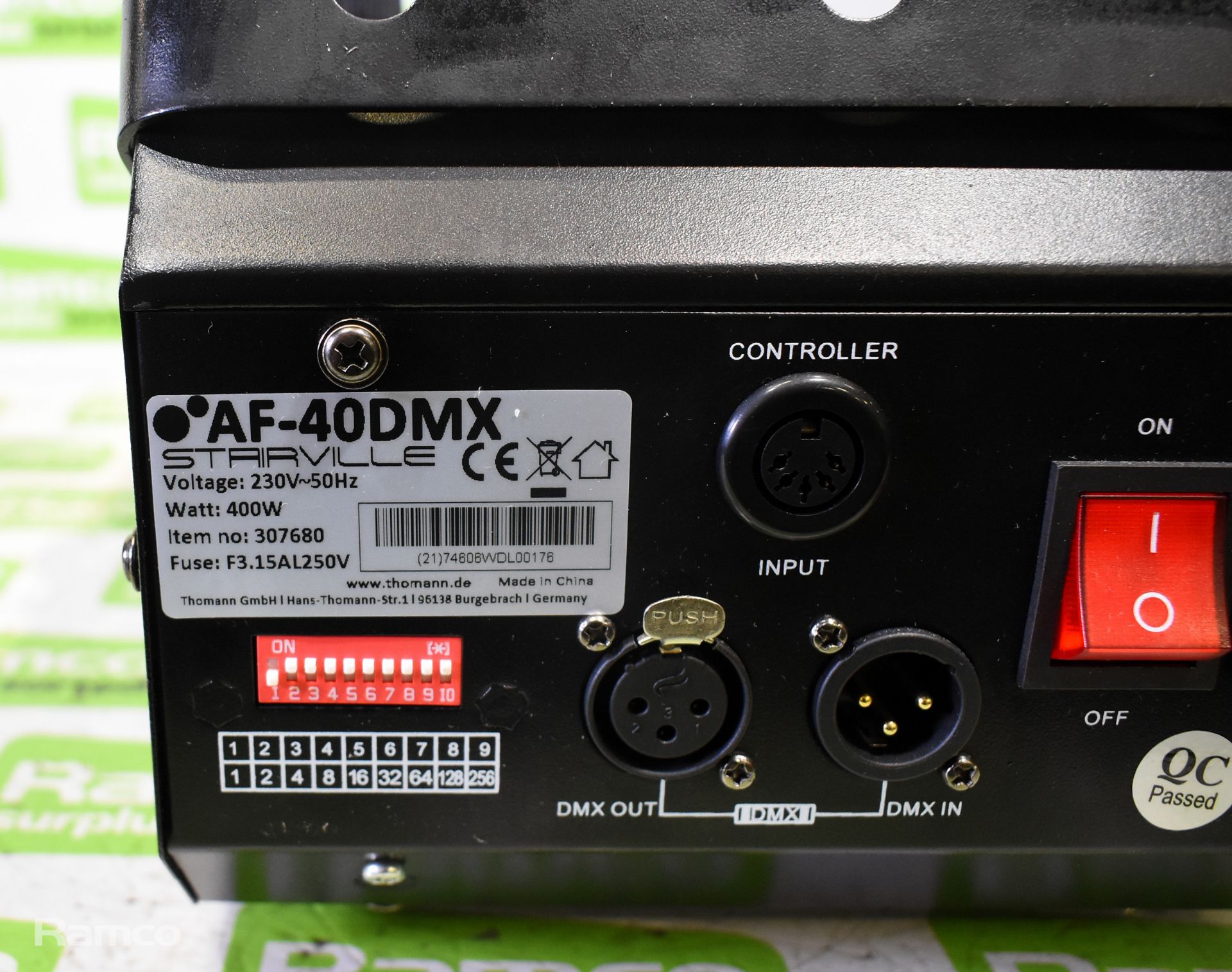 Stairville AF-40 DMX mini fog machine with remote - Image 4 of 5