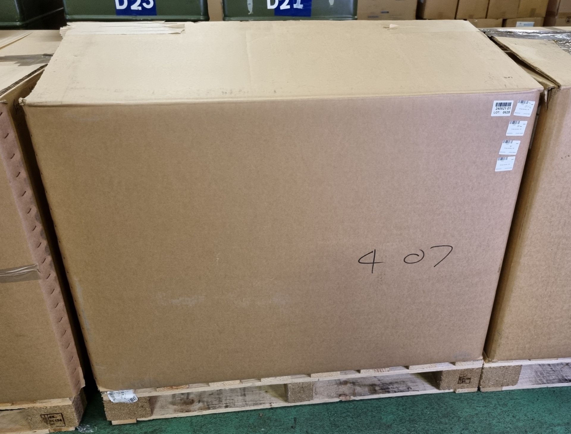 Pallet sized box of scrap textiles - weight 188.5kg - Image 7 of 7