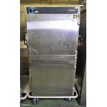 Alto-Shaam 1000-BQ2/96 stainless steel double door heated banquet cart - 230V