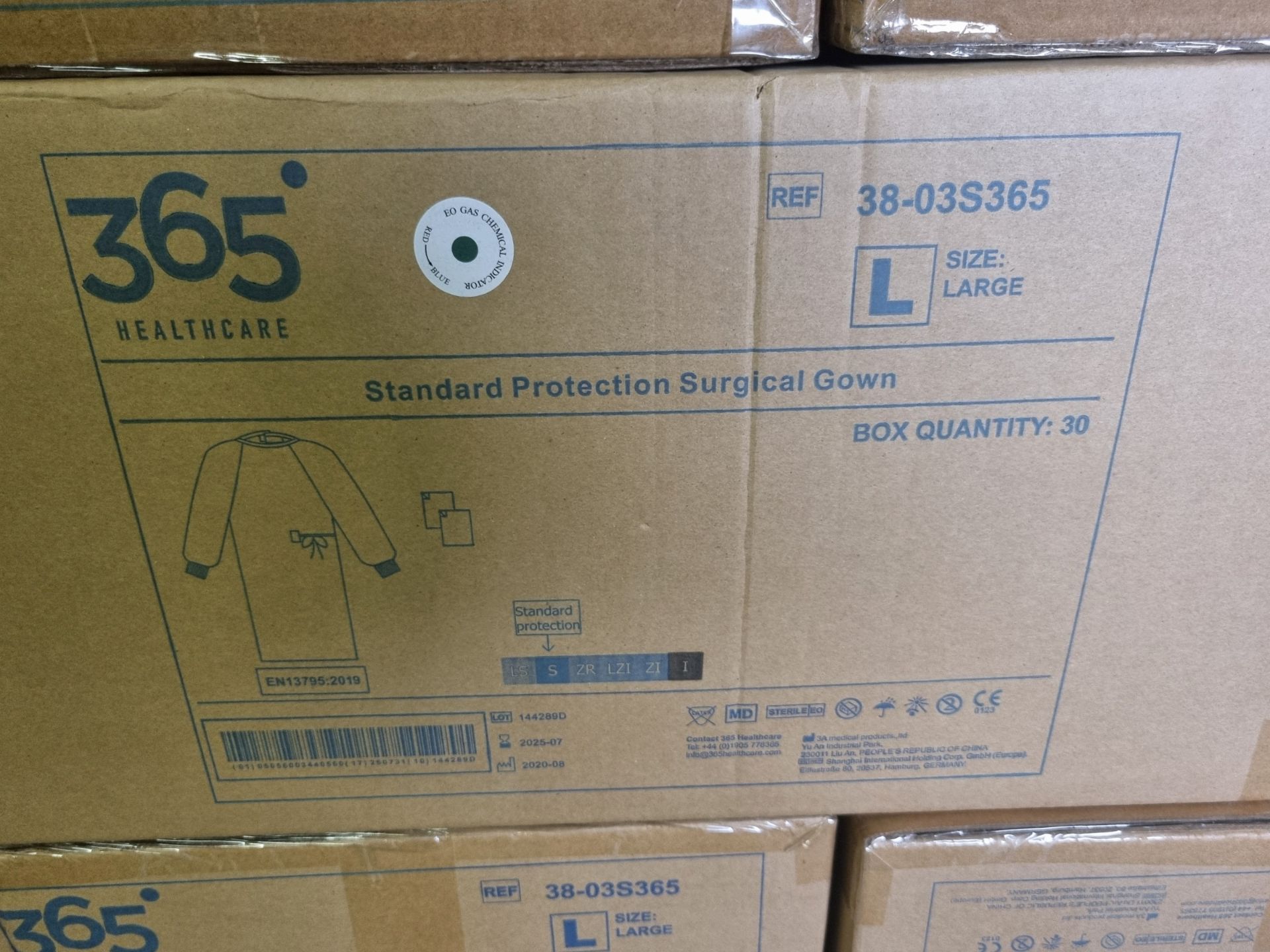 19x boxes of 365 Healthcare standard protection surgical gowns - large - expiration date: 07/2025 - Image 2 of 4