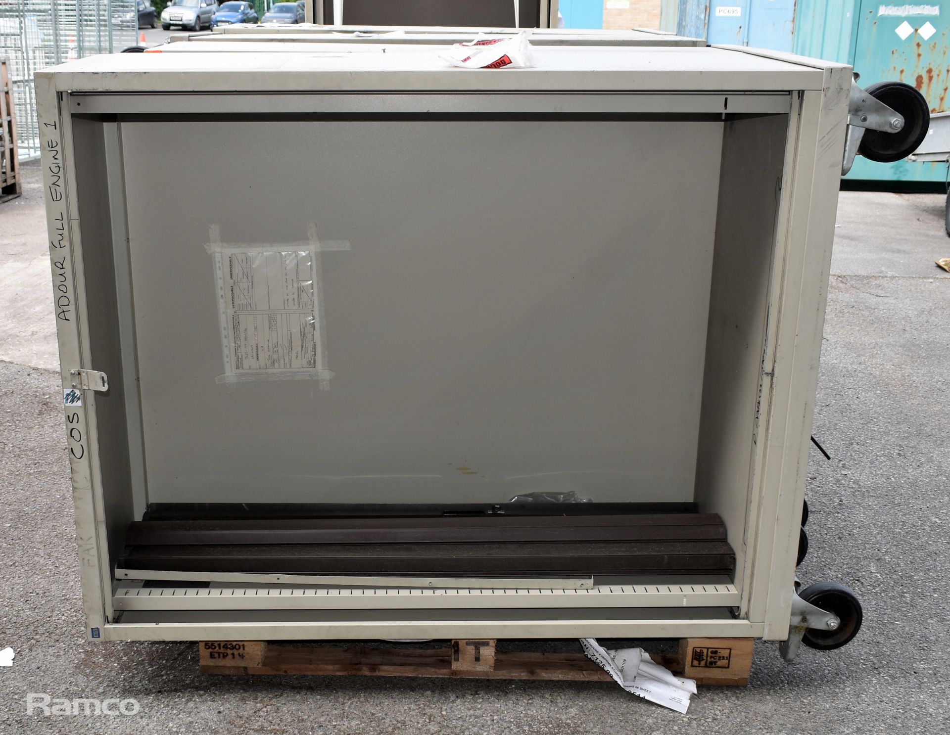 4x Elite mobile maintenance tool cabinet - L 1250 x W 550 x H 1650mm - SPARES OR REPAIRS - Image 2 of 4