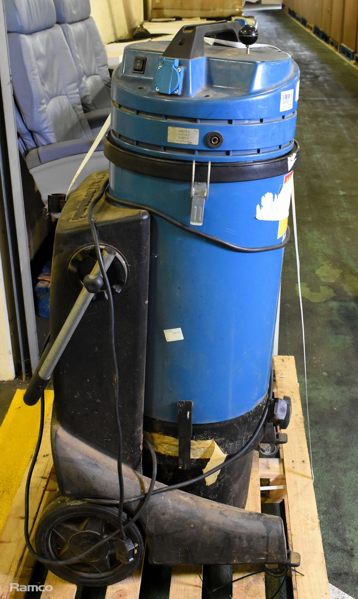 Nederman P300 portable dust extractor - Image 2 of 6