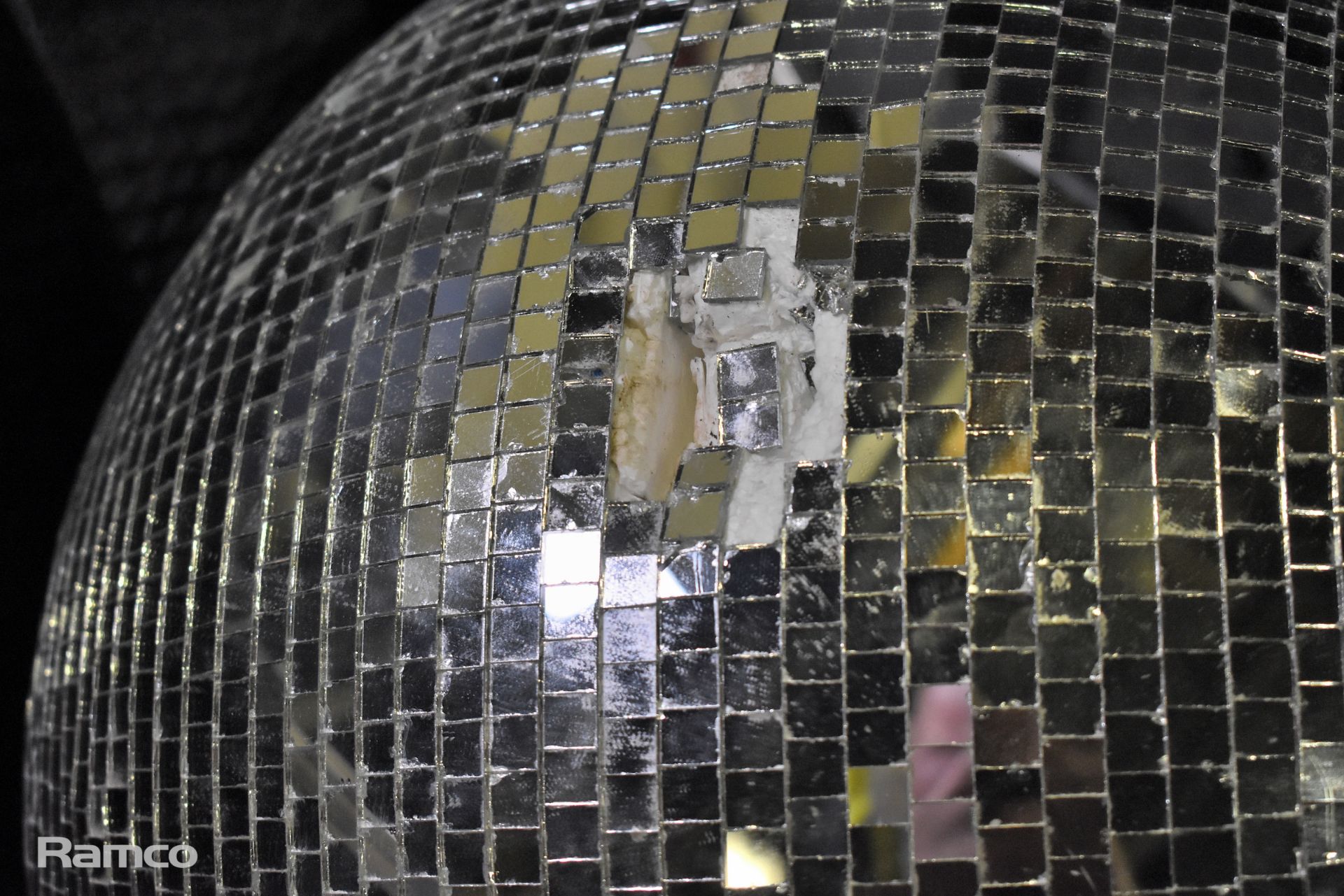 22 inch mirror balls with rotator and flying hardware - full details in desc. - Image 3 of 13